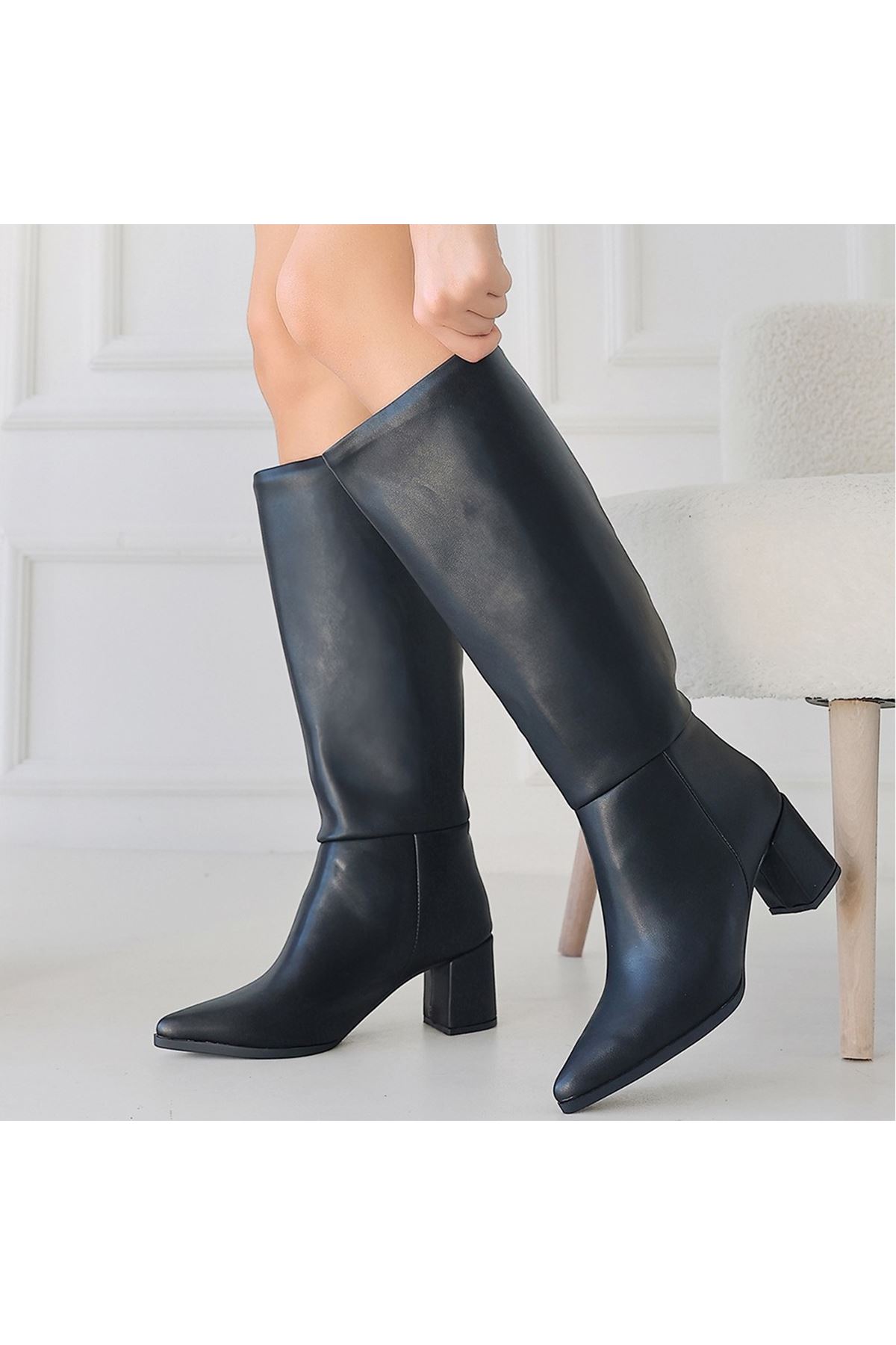 Roksa Siyah Cilt Topuklu Çizme