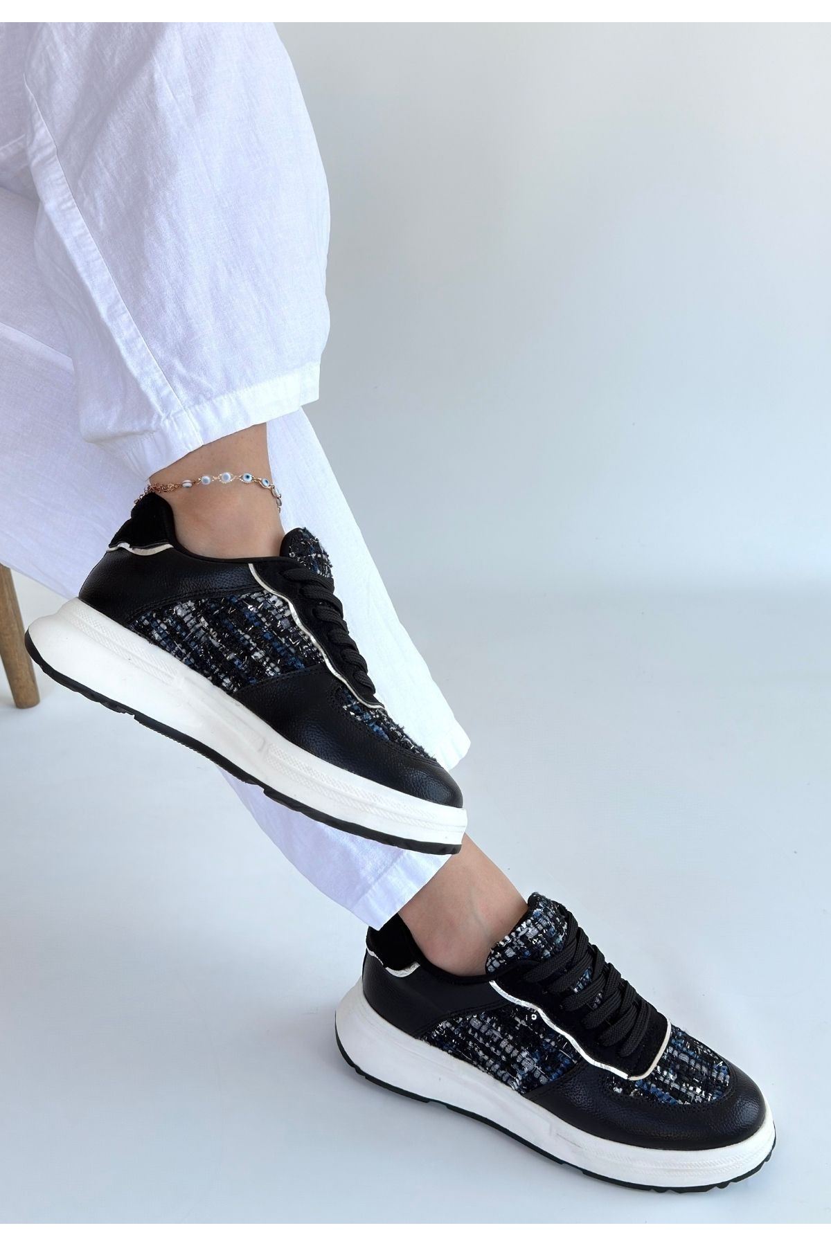 Hawer Siyah Cilt Bağcıklı Spor Ayakkabı