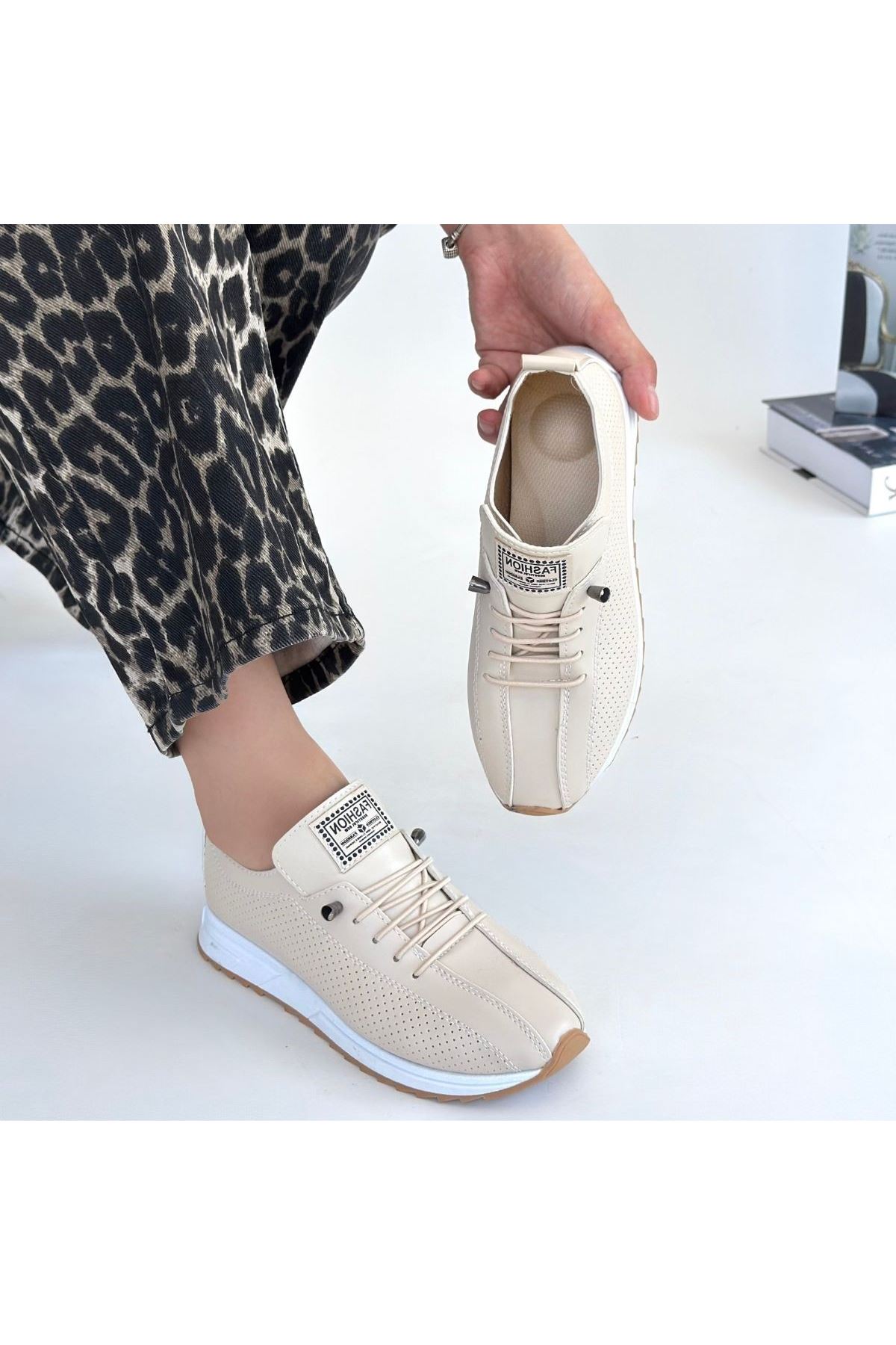 Fiert Bej Cilt Bağcıklı Spor Ayakkabı