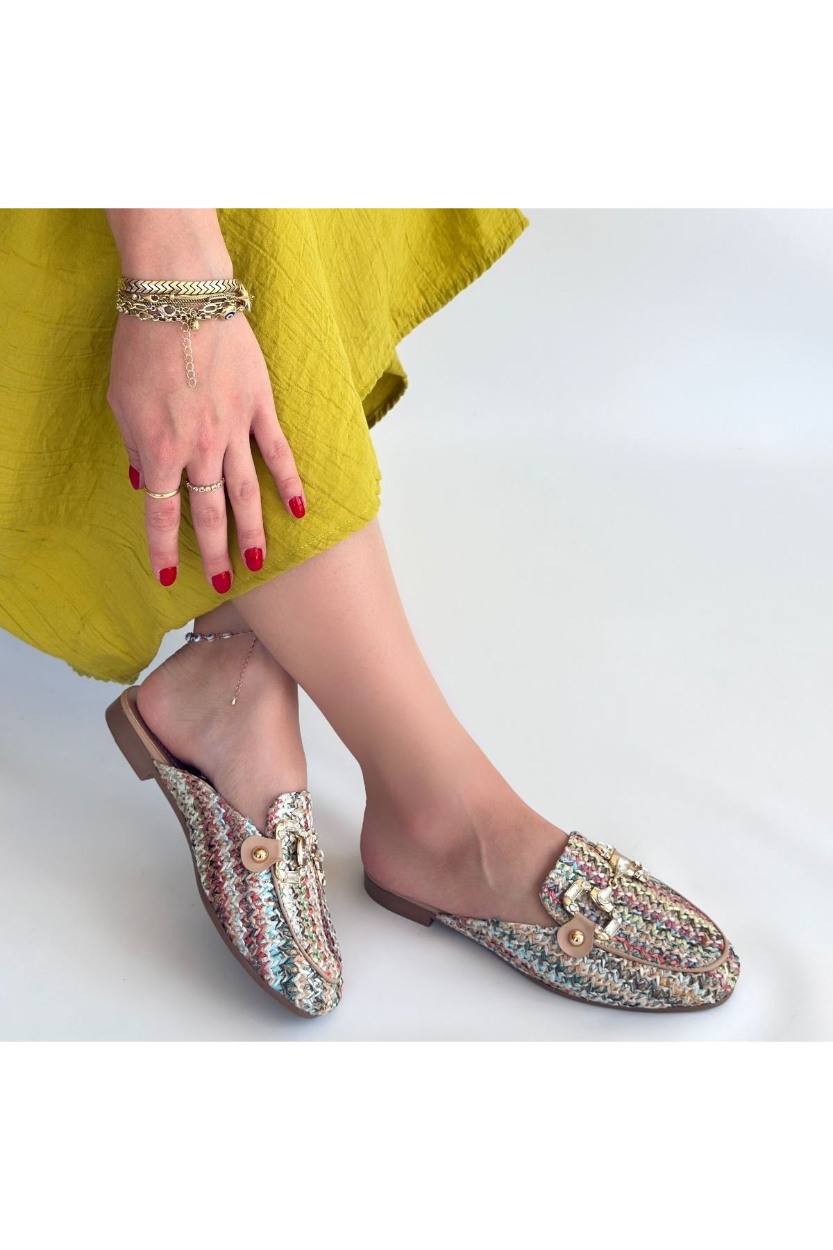 Yenda Renkli Dokumalı Terlik