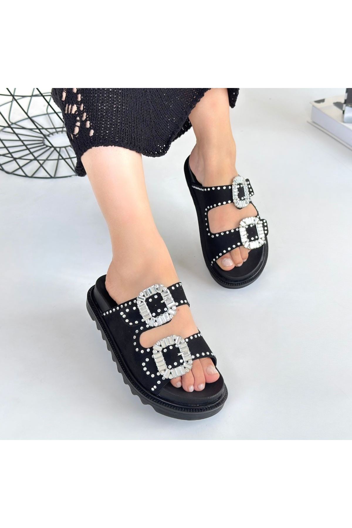 Juana Siyah Nubuk  Taşlı Terlik