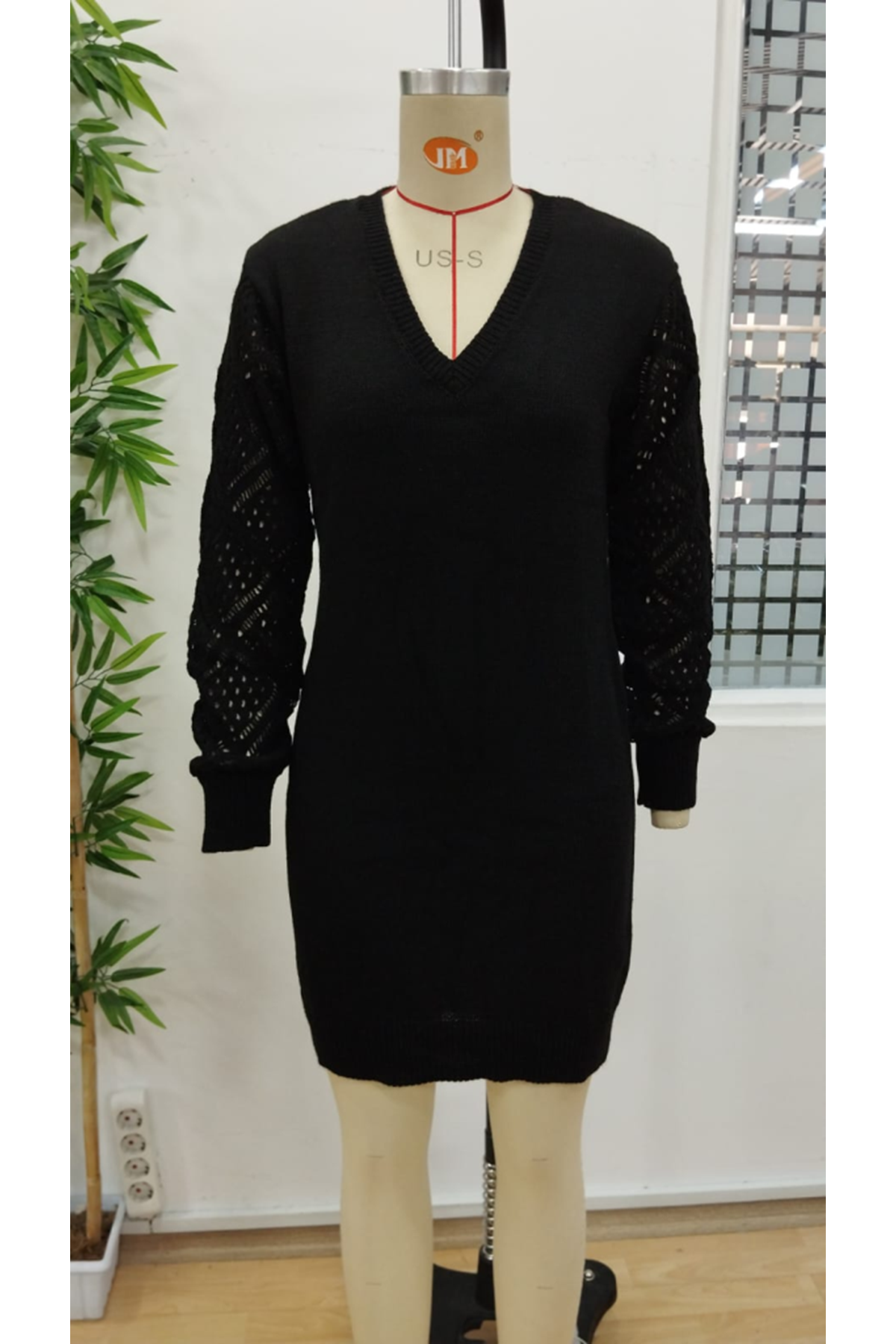 Kadın Uzun Kollu V Yakalı Mini Triko Elbise