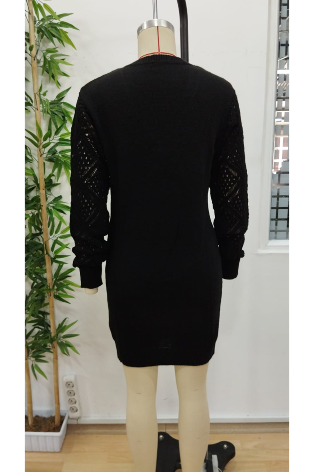 Kadın Uzun Kollu V Yakalı Mini Triko Elbise