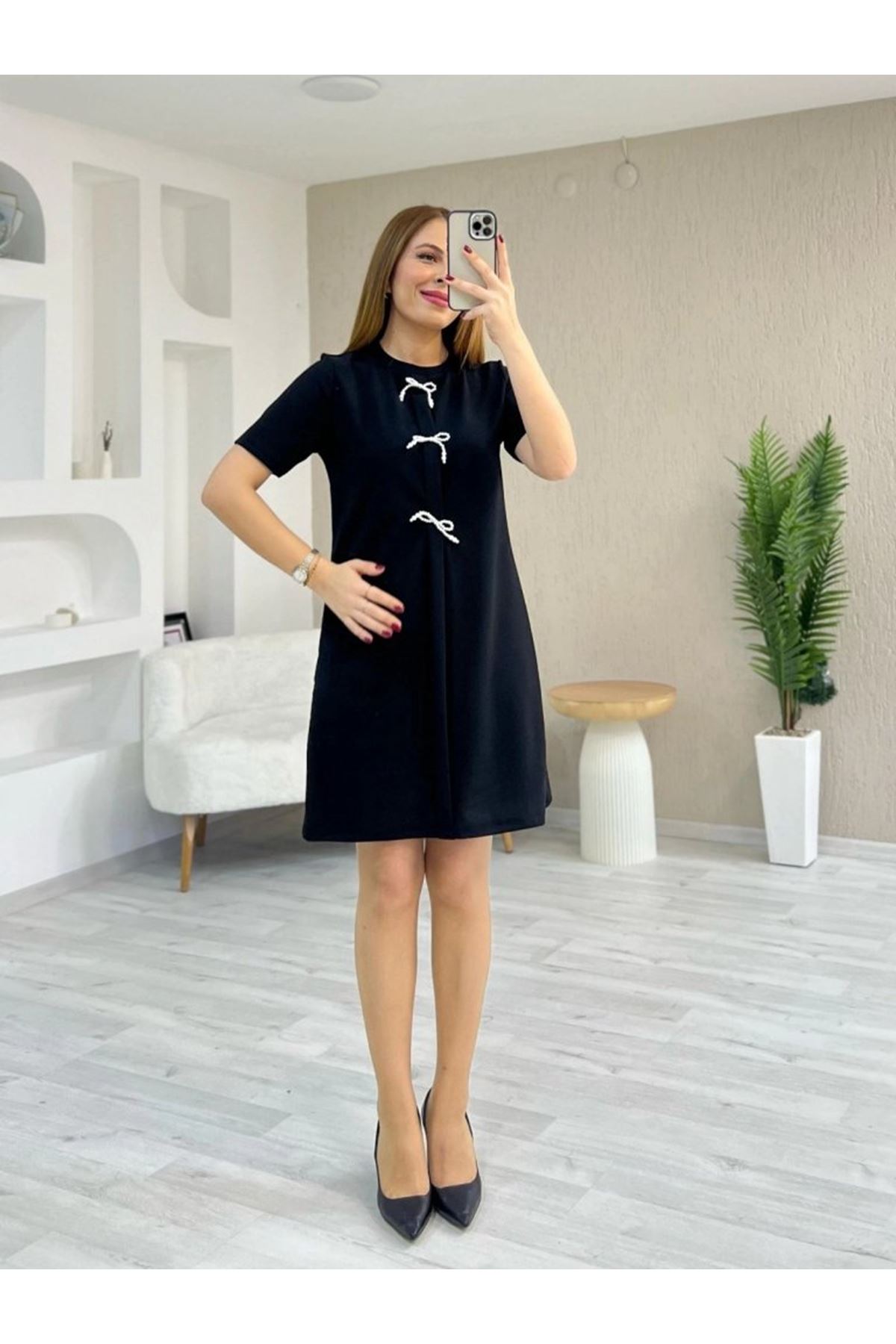 Kadın Kısa Kollu Bisiklet Yaka önden Fiyonk Detaylı Ithal Krep Elbise