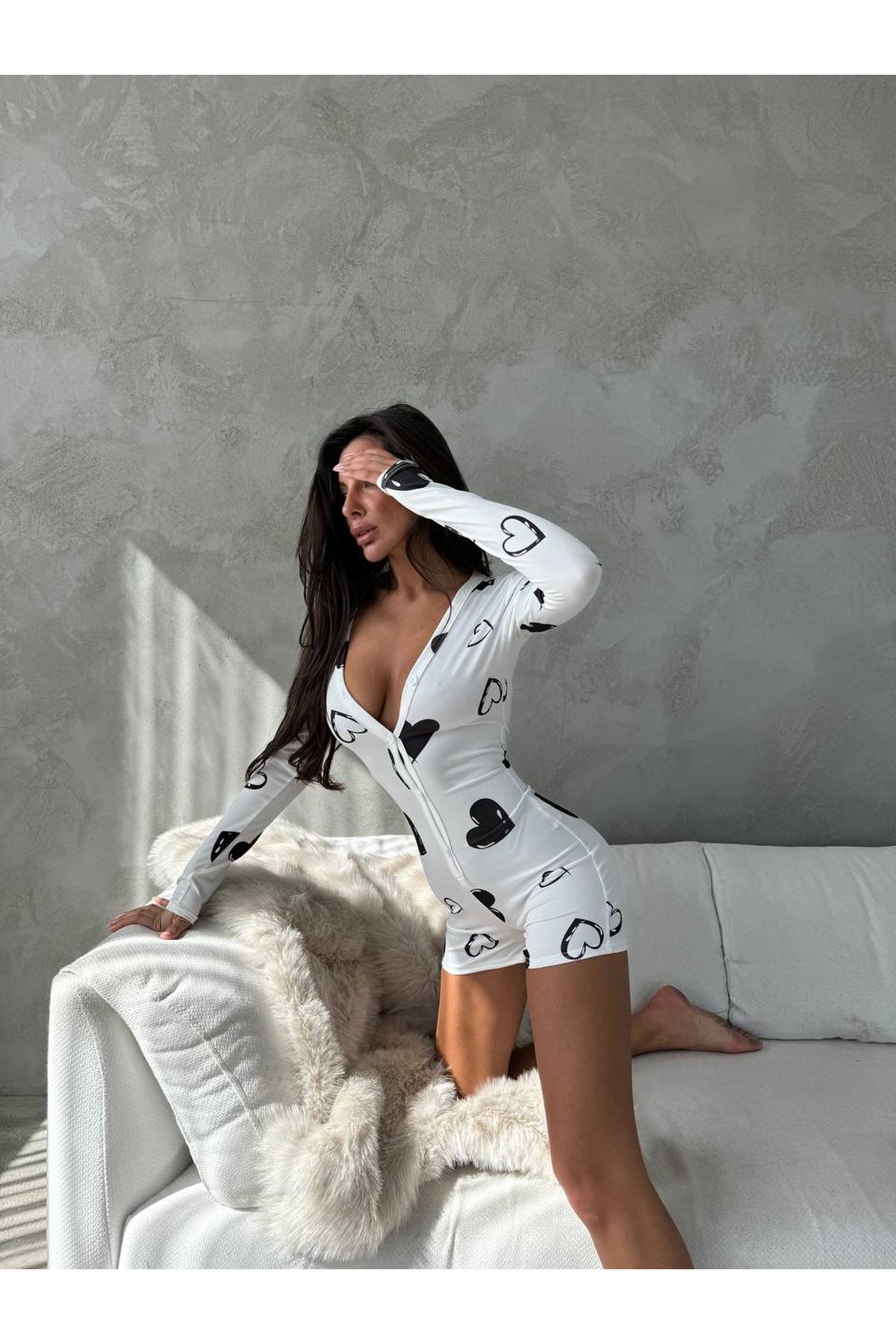 Kadın Dijital Baskılı Kumaş Düğme Detaylı Mini Tulum