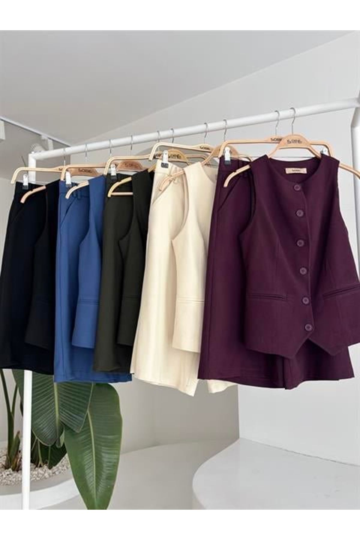 Midi Şortlu Ve Yelekli Viscon Takım 10167