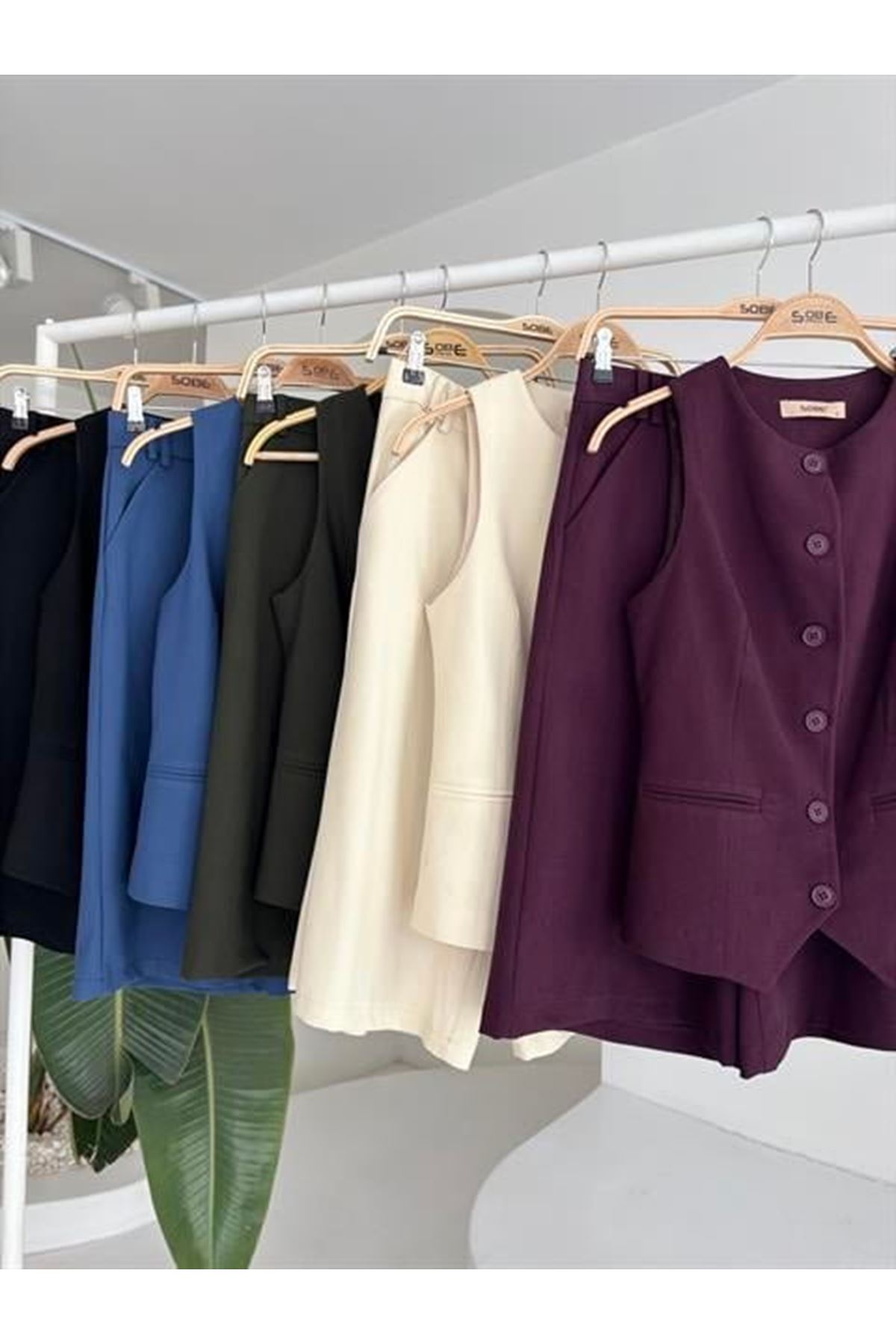 Midi Şortlu Ve Yelekli Viscon Takım 10167