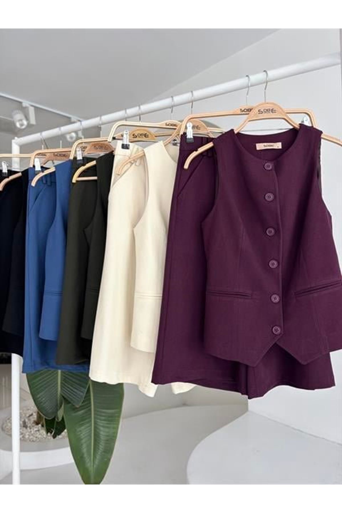 Midi Şortlu Ve Yelekli Viscon Takım 10167