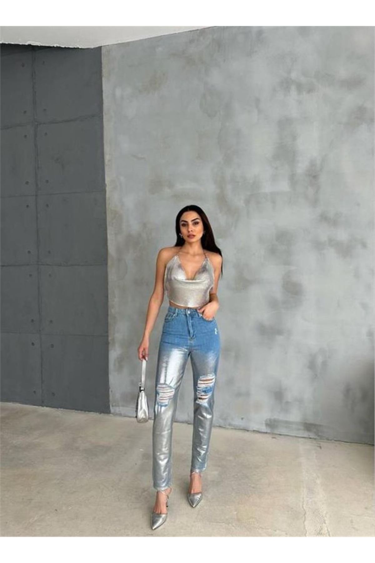 DİZ YIRTIK VARAKLI MOM KOT PANTOLON - Gümüş