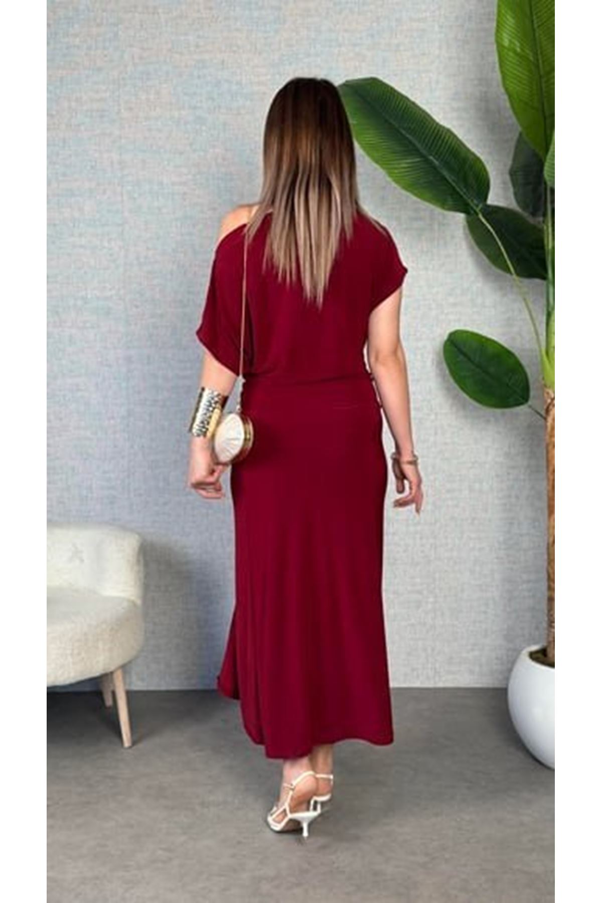 Kadın Kısa Kollu Tek Omuzdan Açık Beli Lastikli Sandy Maxi Elbise