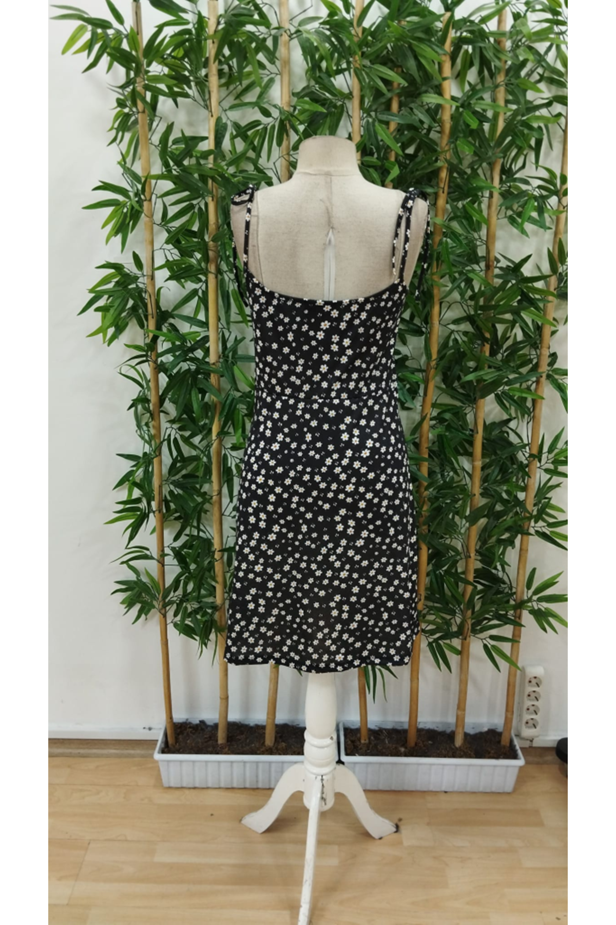 Kadın Ip Askılı Omuzlardan Bağcıklı çiçek Desenli Süprem Elbise