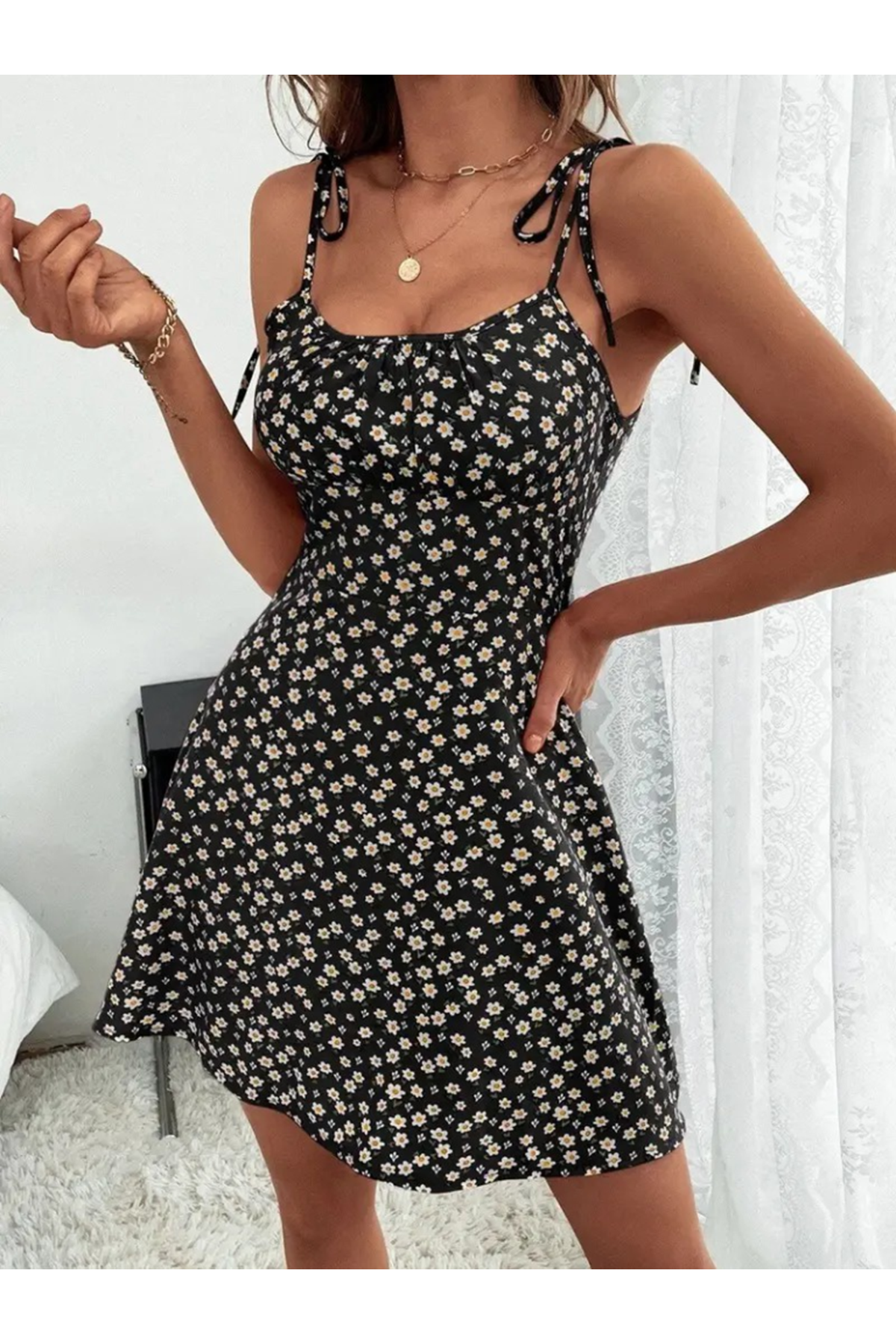 Kadın Ip Askılı Omuzlardan Bağcıklı çiçek Desenli Süprem Elbise