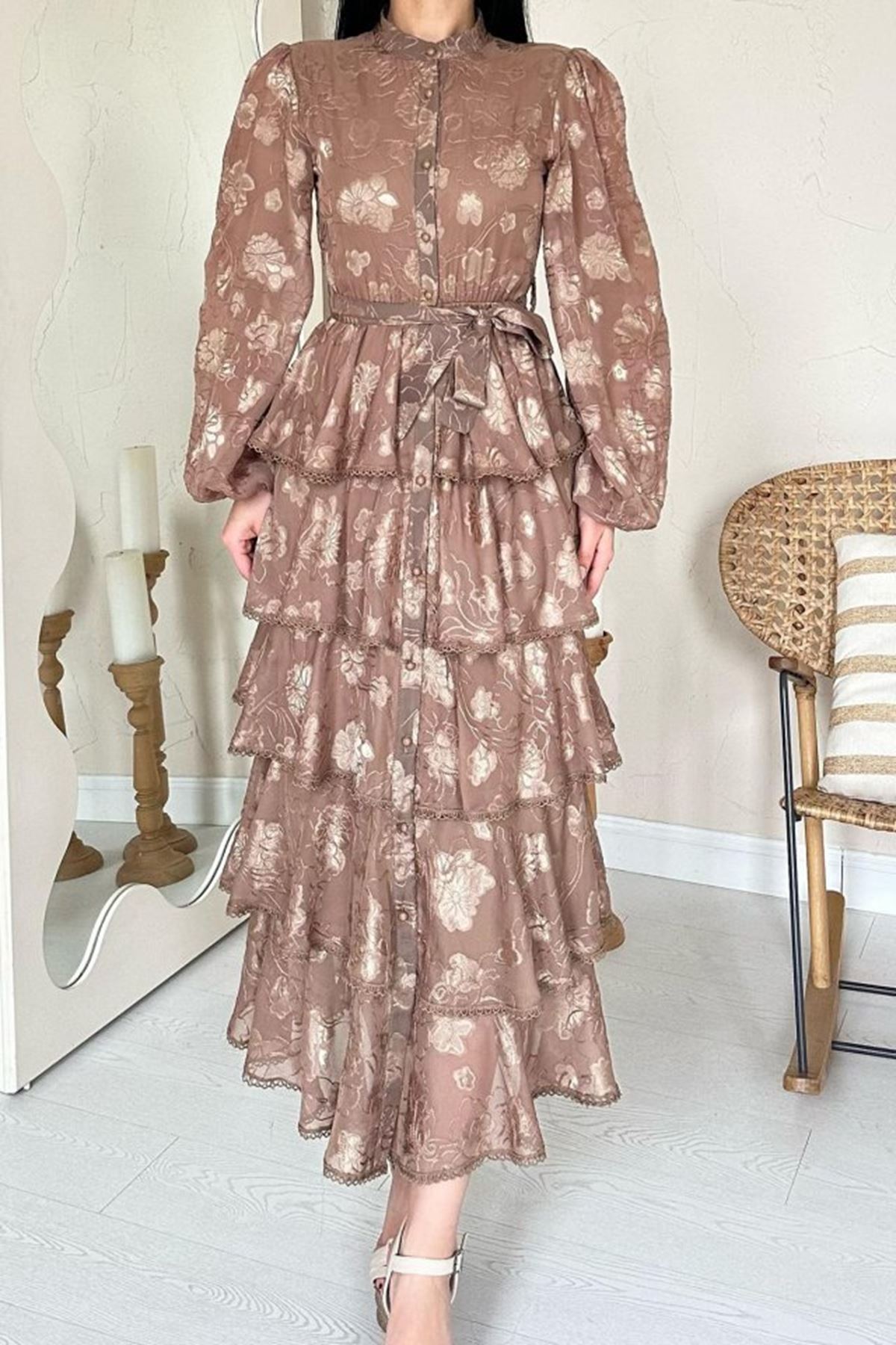 Vizon Valonlu Şeritli Kat Kat Elbise