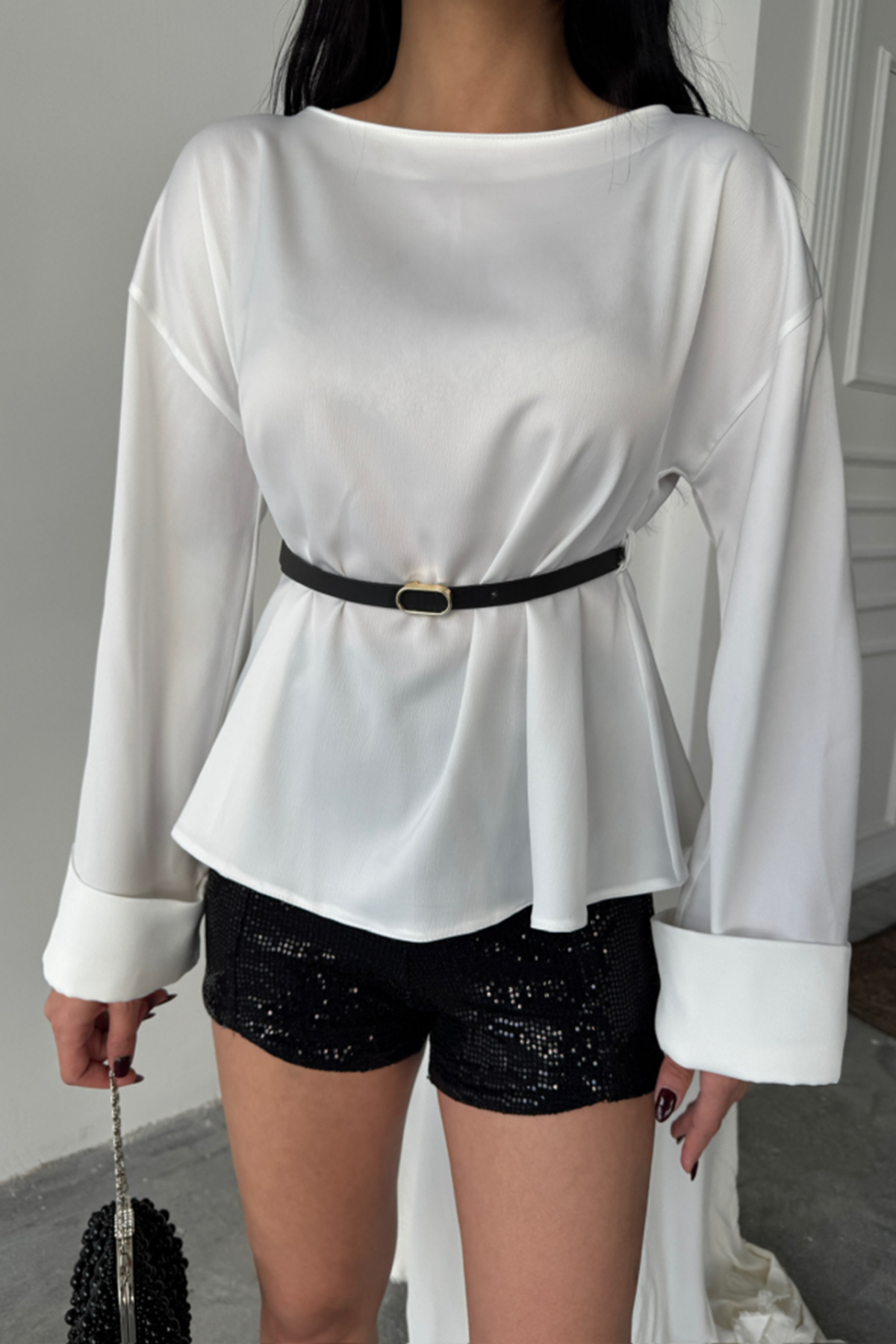 KEMER DETAYLI SATEN BLUZ - Beyaz
