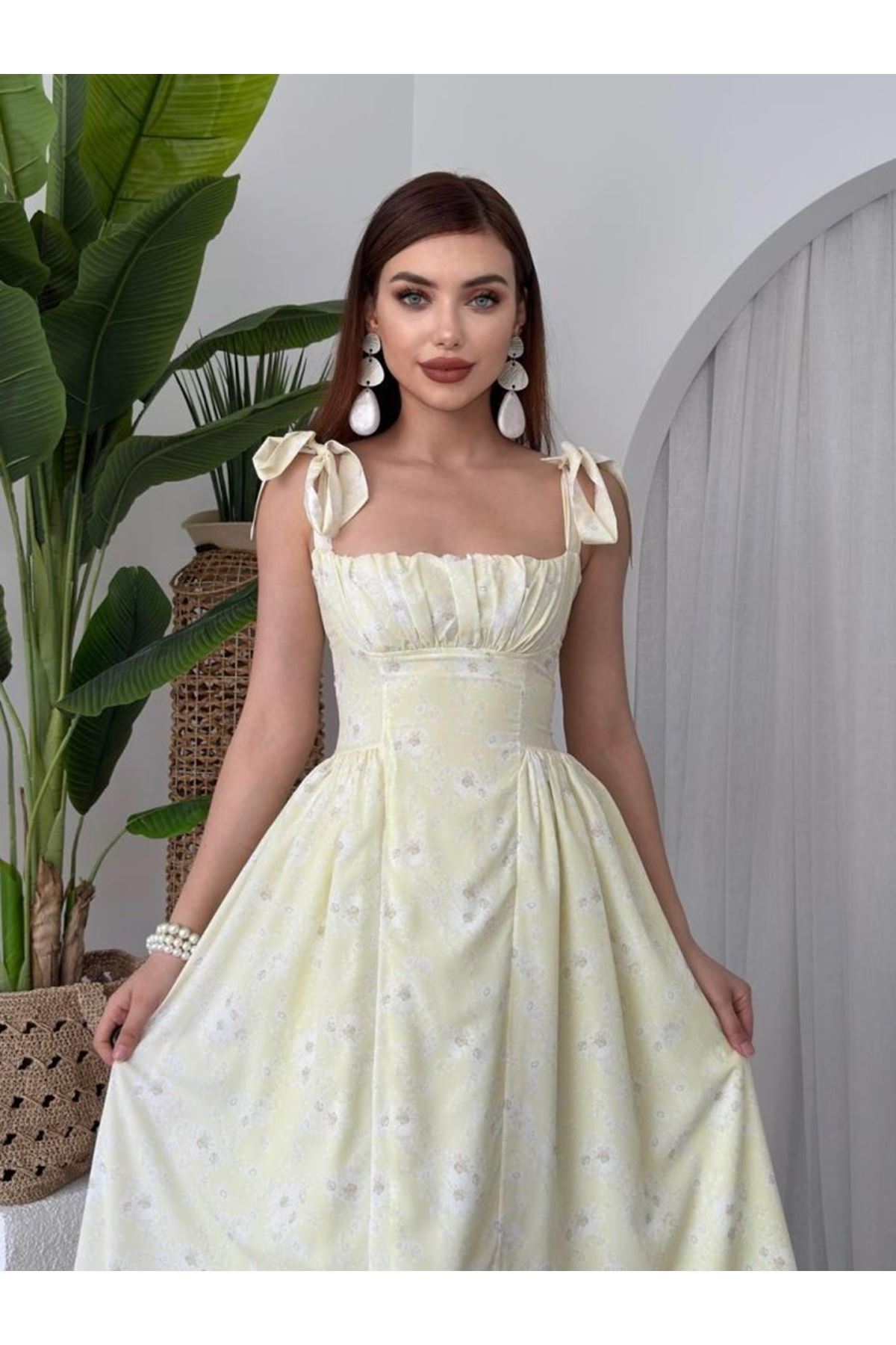 Khalesı Omuz Bağlamalı Elbise