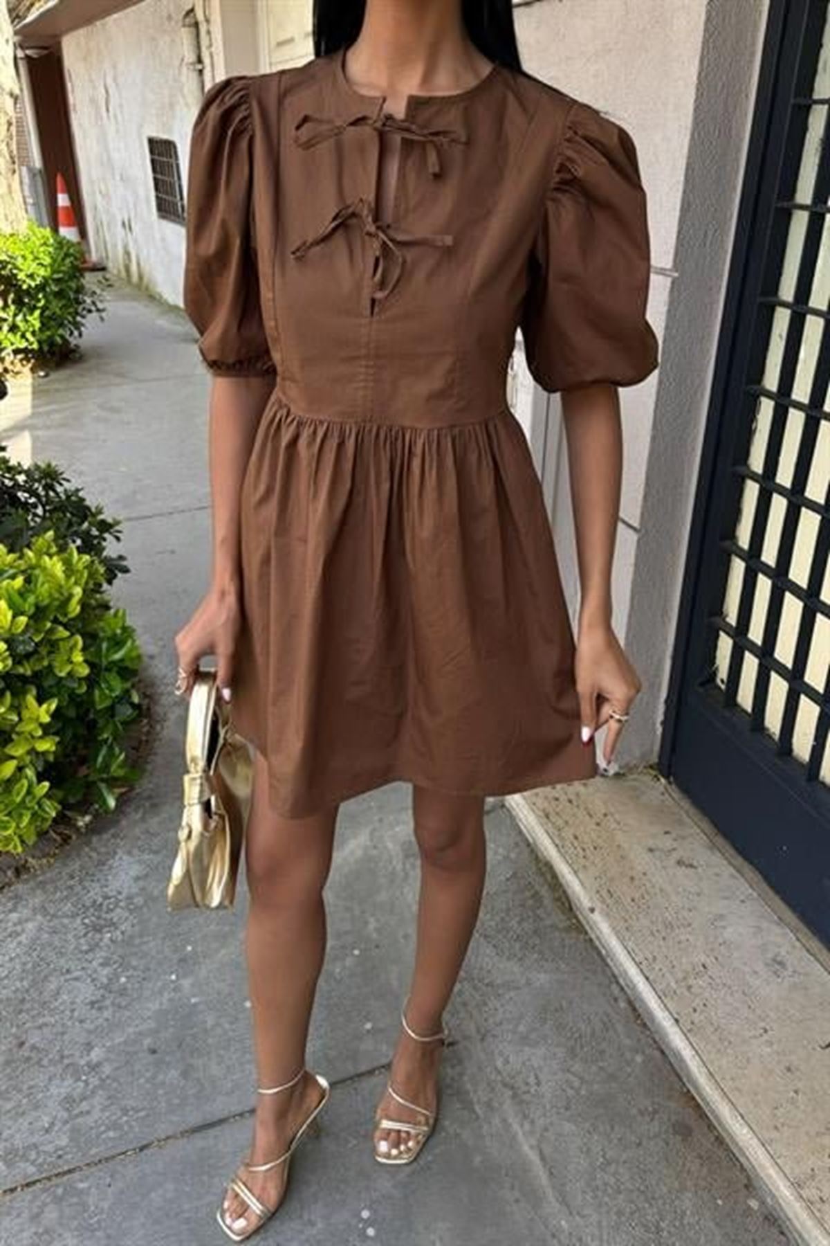 Önü Fiyonk Bağlamalı Ve Balon Kollu Elbise 2893