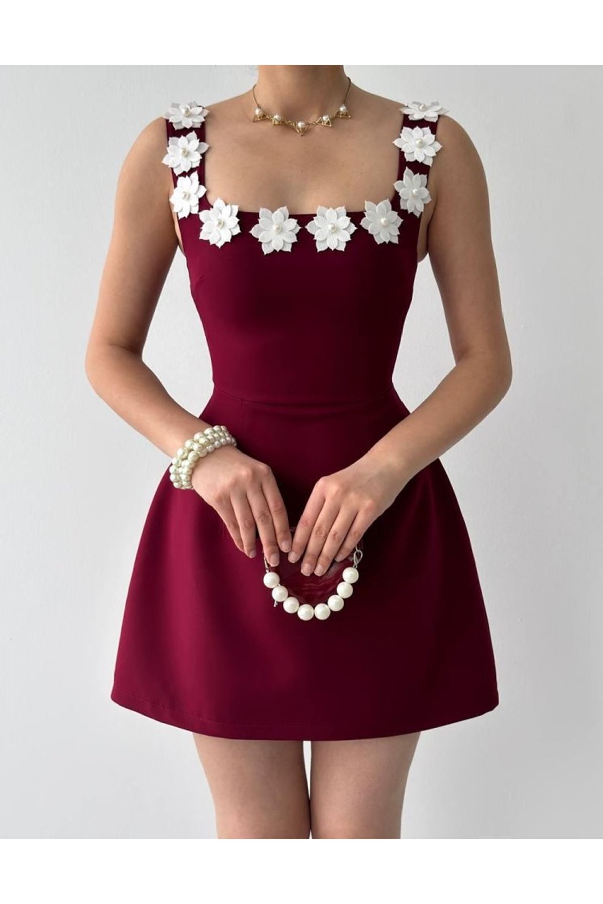 Alyosa Çiçek Detaylı Elbise