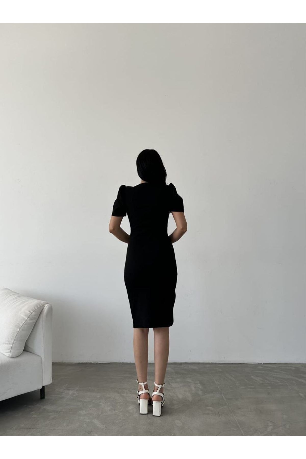 Kadın Kruvaze Yaka Yandan Yırtmaç Detaylı Scuba Krep Kumaş Midi Boy Elbise