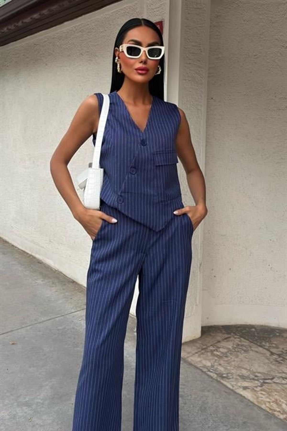 Yeleği Çapraz Detay Düğmeli Cepli Yelekli Takım 10150