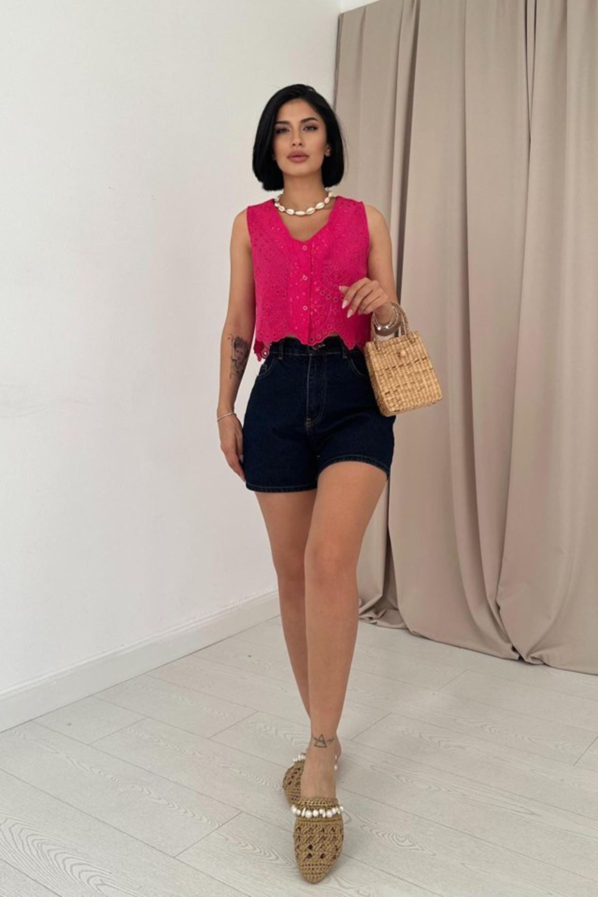 Fuşya Sıfır Kol Brode Bluz