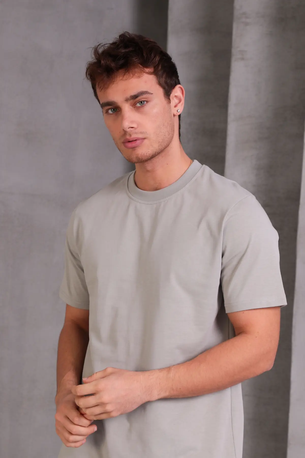 Erkek Relax Fit Bisiklet Yaka %100 Pamuk Rahat Kesim Basic Tişört