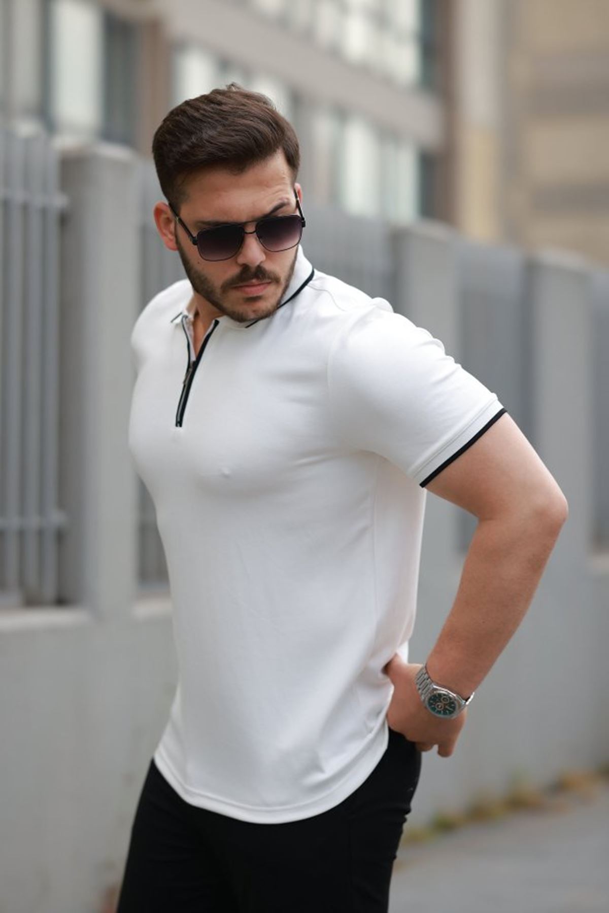 Erkek Fermuar Yakalı çizgi Detaylı Kısa Kollu Tişört