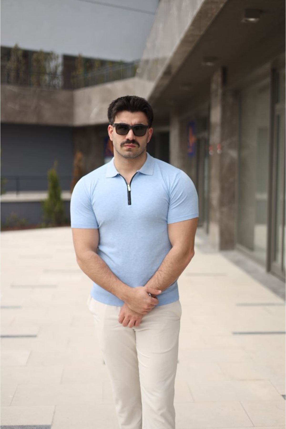 Erkek Polo Yaka Fermuar Detaylı Tişört