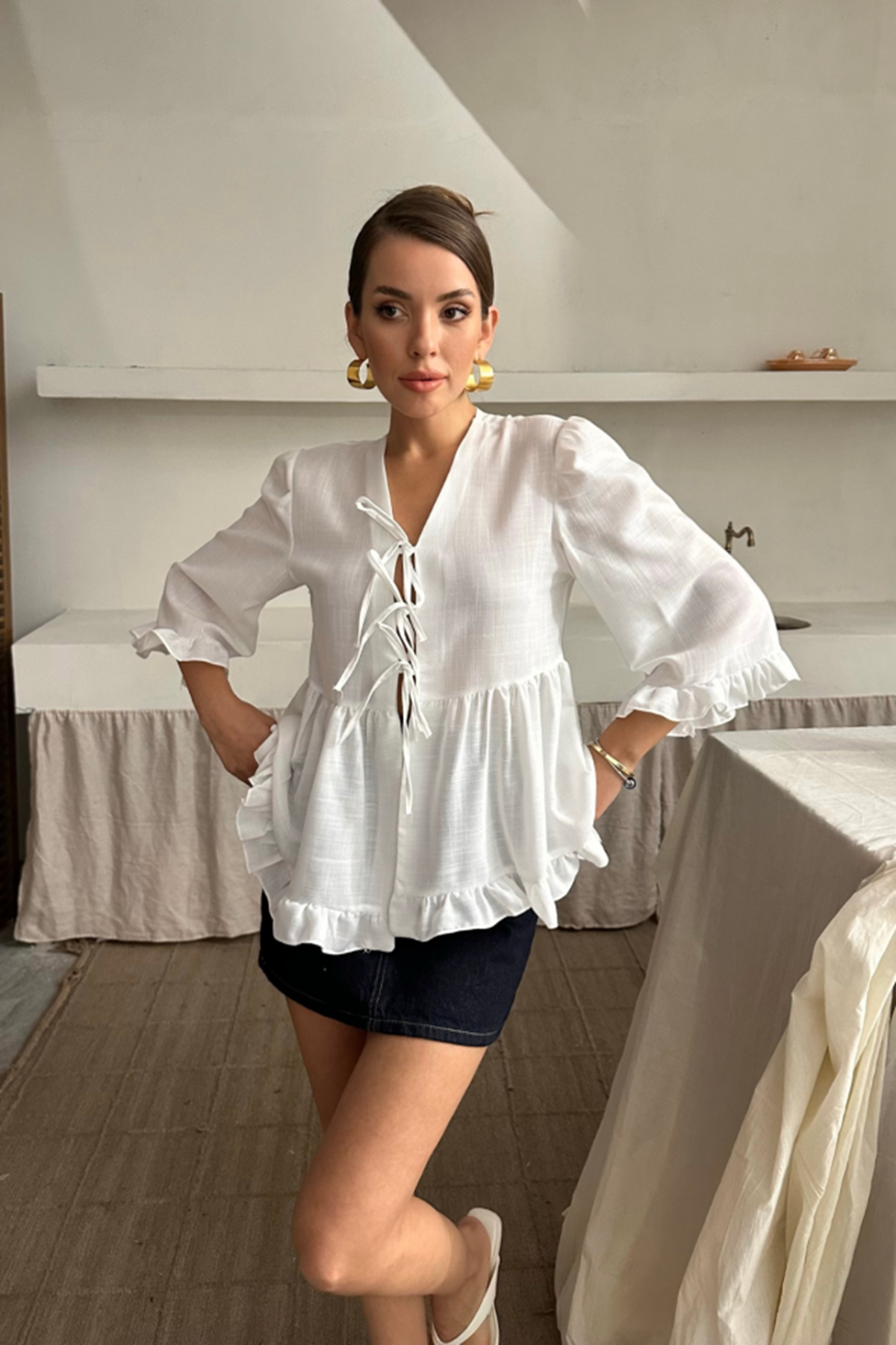 KETEN BLUZ ÖNDEN BAĞLAMALI FIRFIR DETAYLI - Beyaz