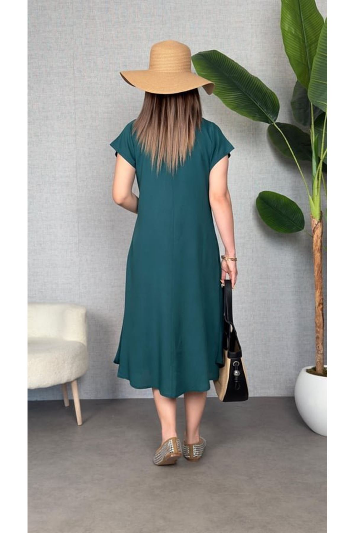 Kadın Kısa Kollu V Yaka Salaş Maxi Boy Elbise