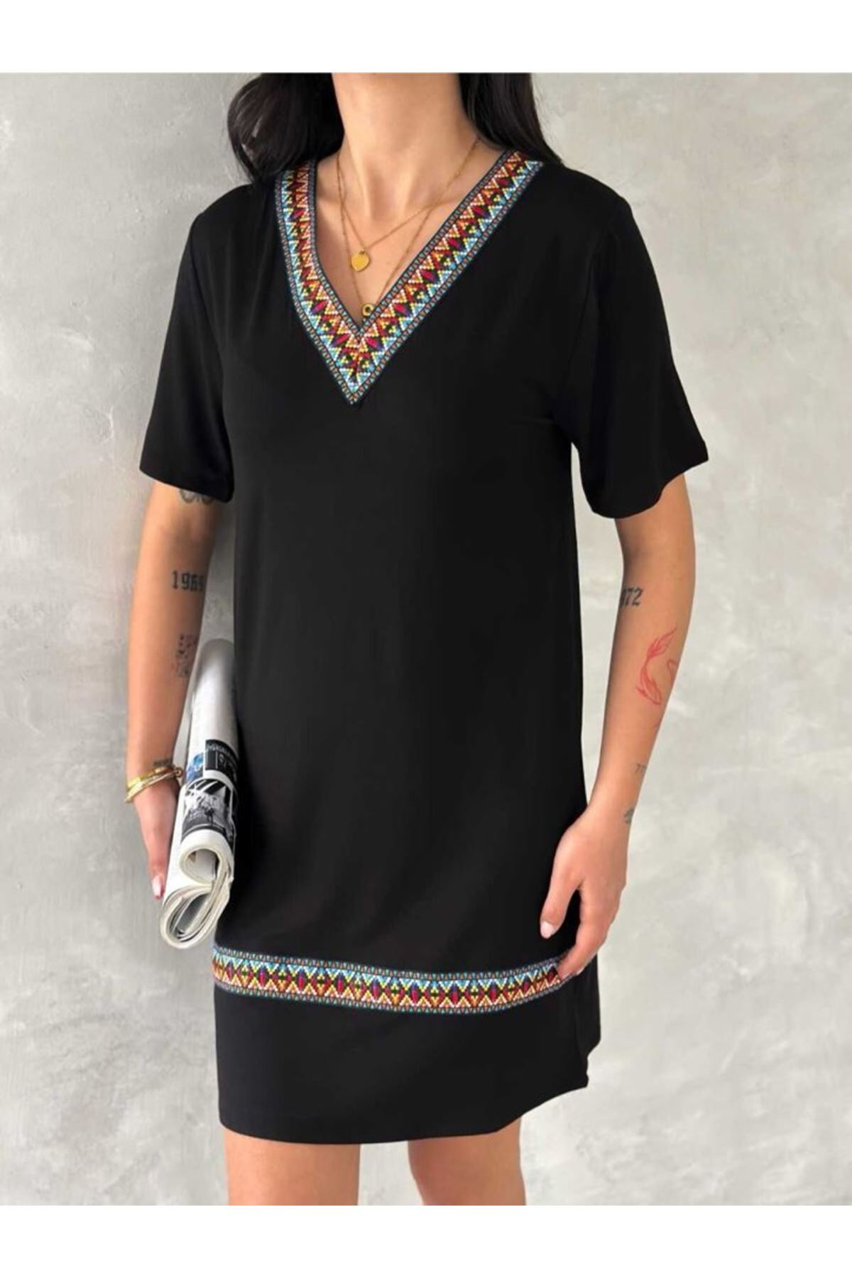 Kadın Kısa Kollu V Yakalı Etnik Desen şerit Detaylı Viskon Elbise