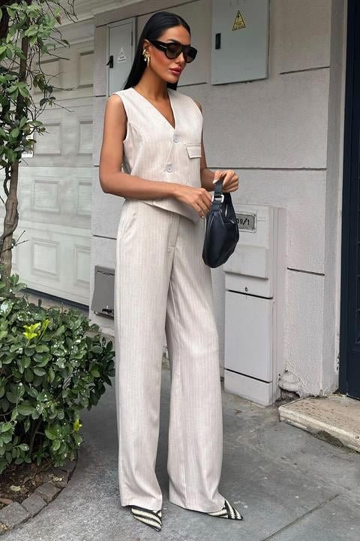 Yeleği Çapraz Detay Düğmeli Cepli Yelekli Takım 10150