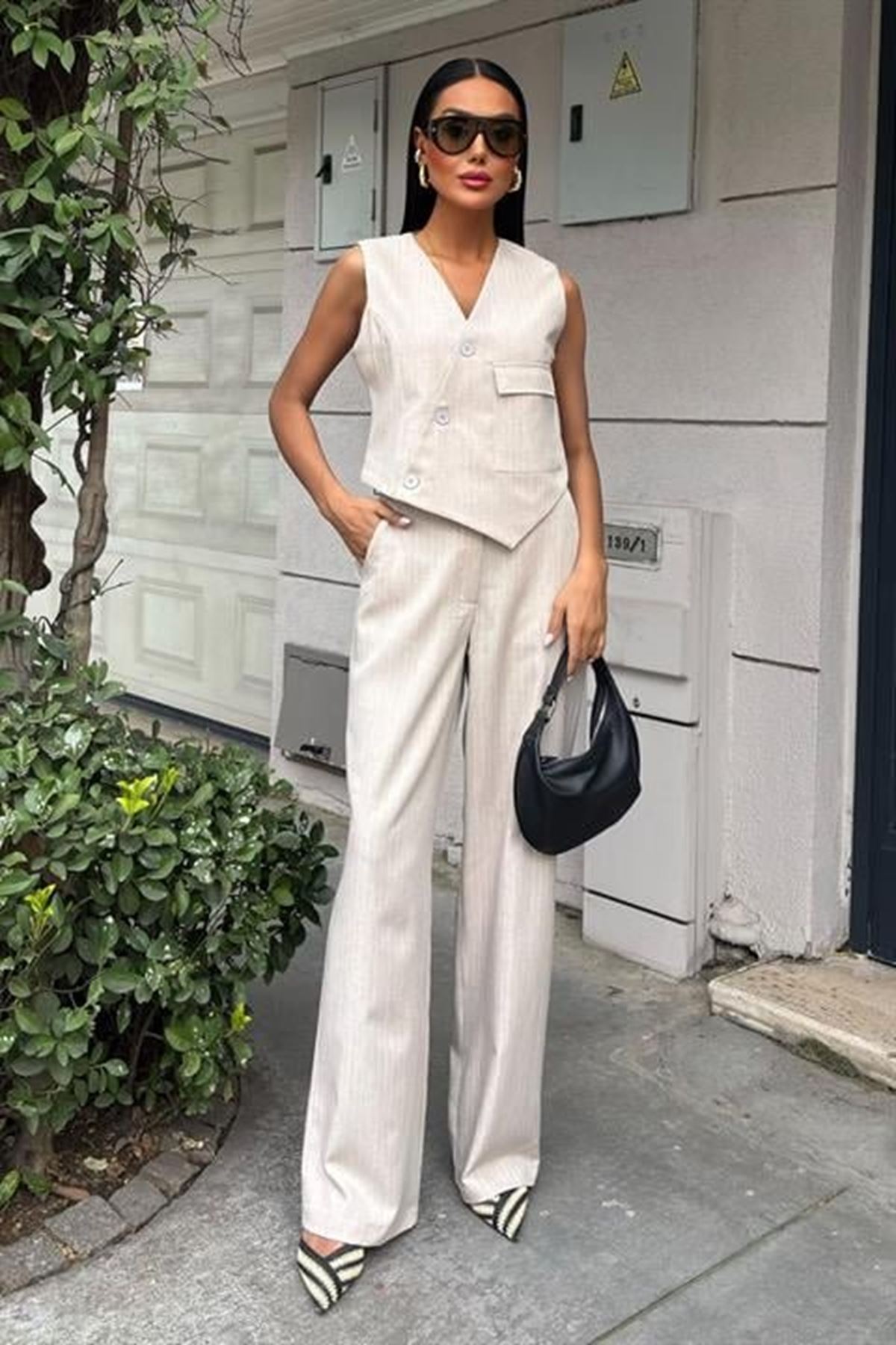 Yeleği Çapraz Detay Düğmeli Cepli Yelekli Takım 10150