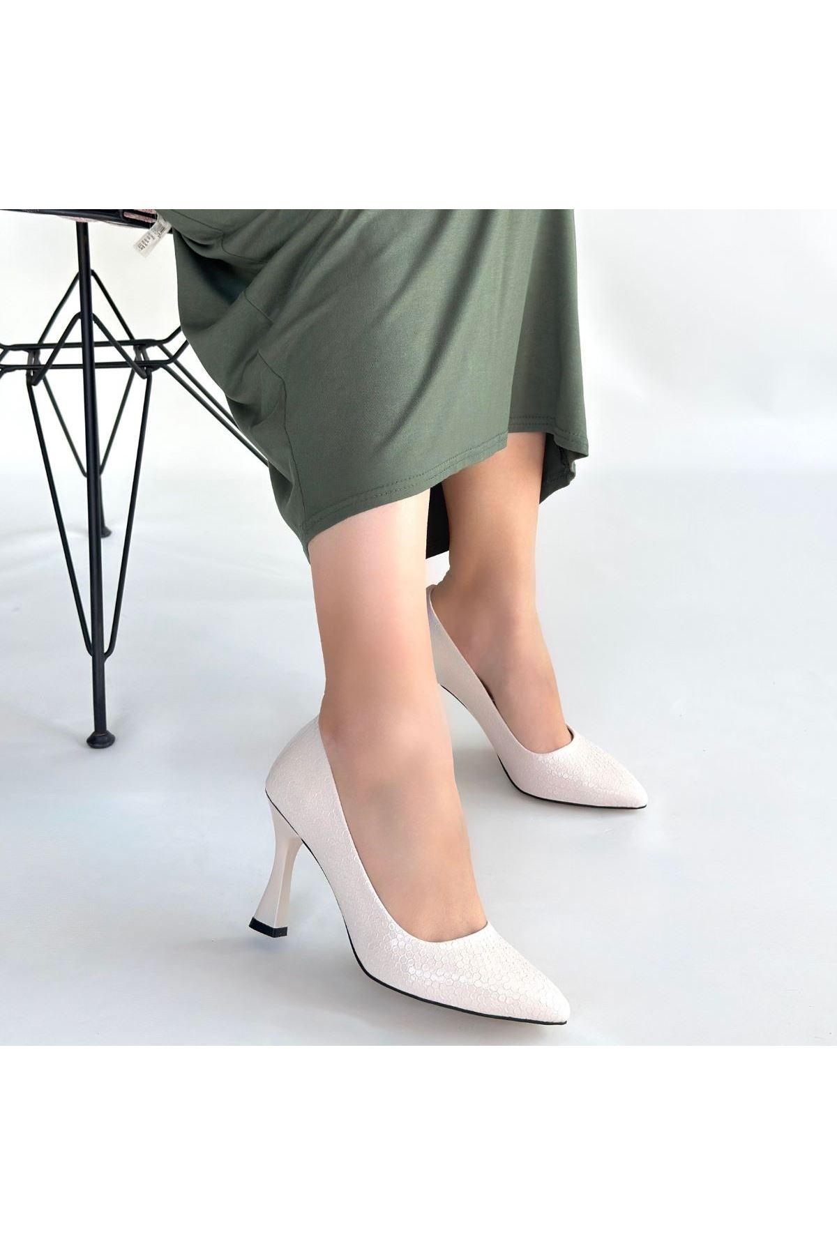 Merio Bej Baskılı Rugan Topuklu Ayakkabı