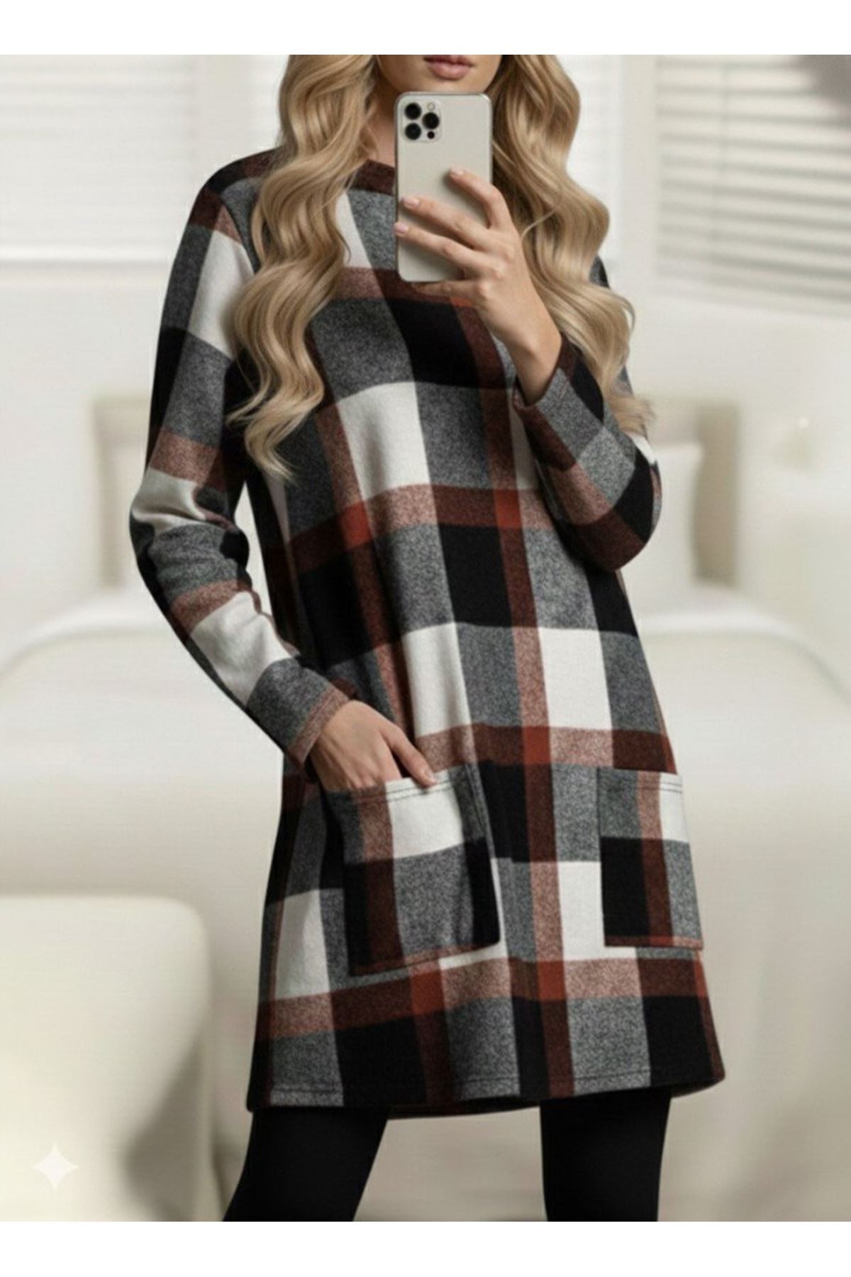 Kadın Uzun Kollu Yarı Balıkçı Yakalı Cep Detaylı Ekoseli Dokuma Tunik