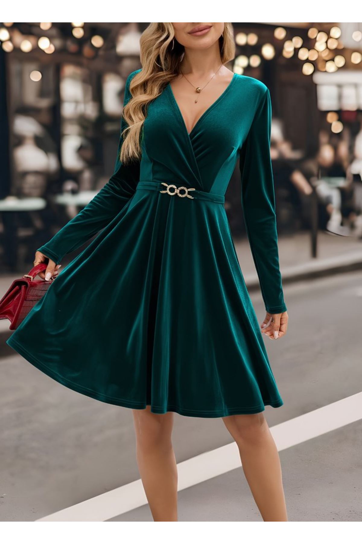 Kadın Uzun Kollu Kruvaze Yakalı Toka Detaylı Mini Kadife Elbise