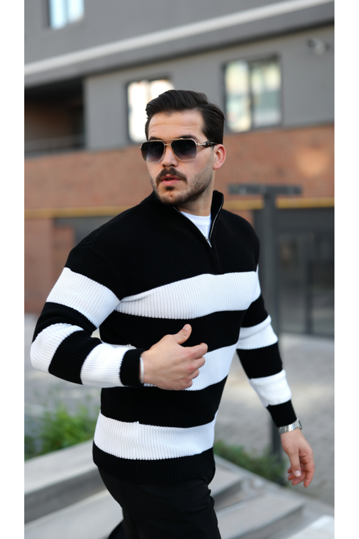 Erkek Şerit Renk Desenli Zip Yaka Kazak