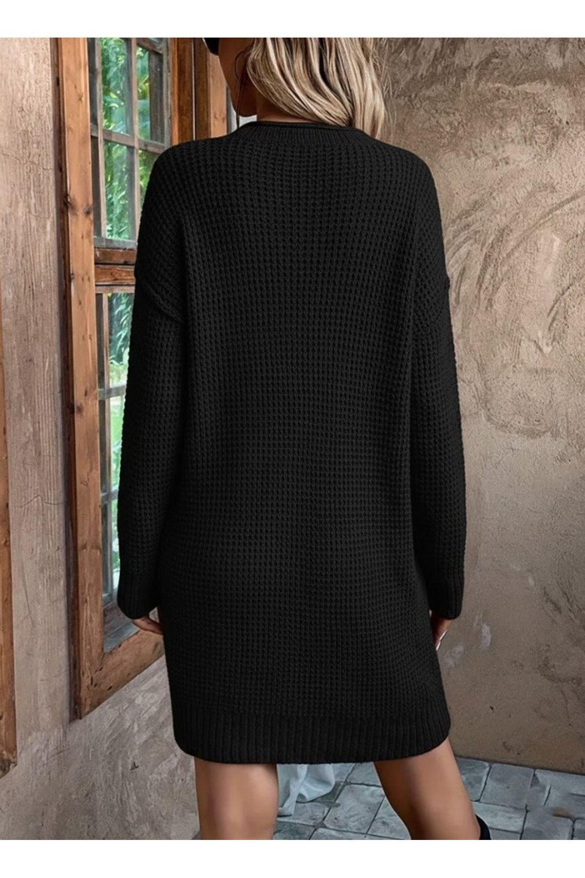 Kadın Uzun Kollu V Yakalı Düğmeli Mini Triko Elbise