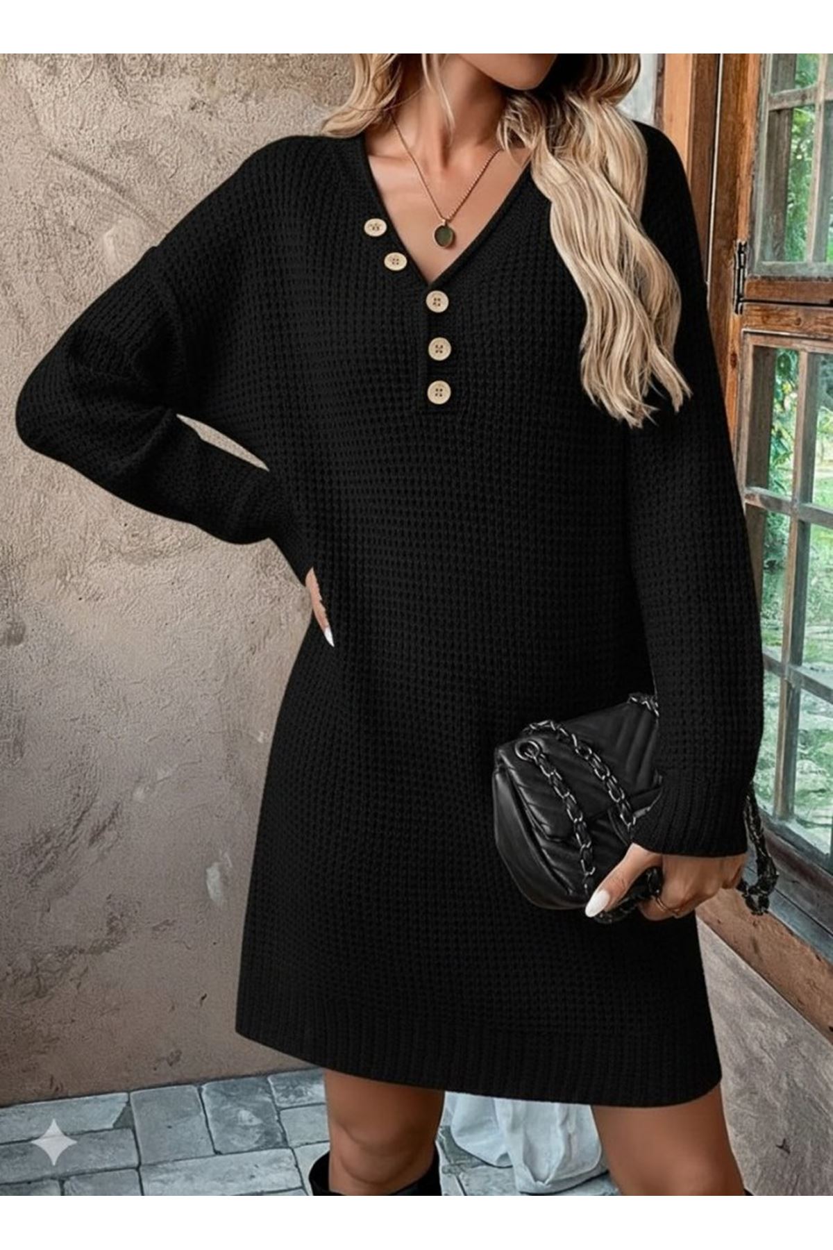 Kadın Uzun Kollu V Yakalı Düğmeli Mini Triko Elbise