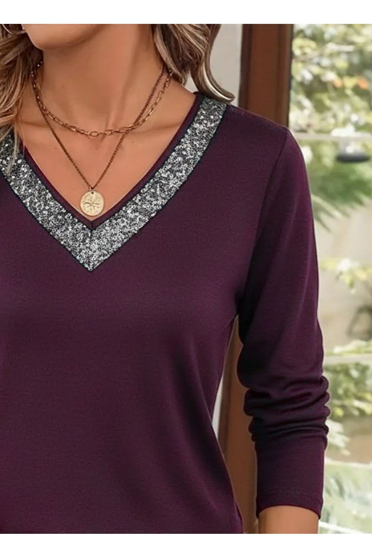 Kadın Uzun Kollu V Payet Yakalı Viskon Mürdüm Bluz