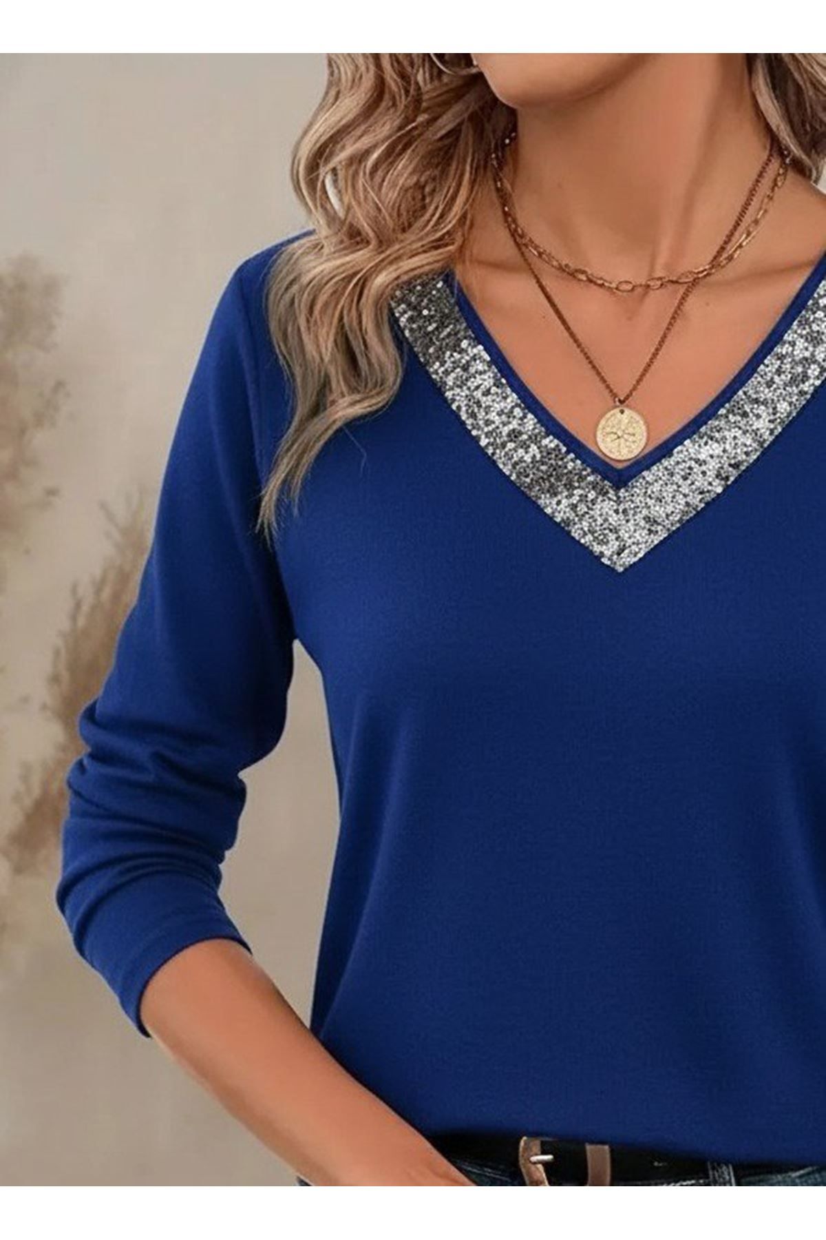 Kadın Uzun Kollu V Payet Yakalı Viskon Bluz