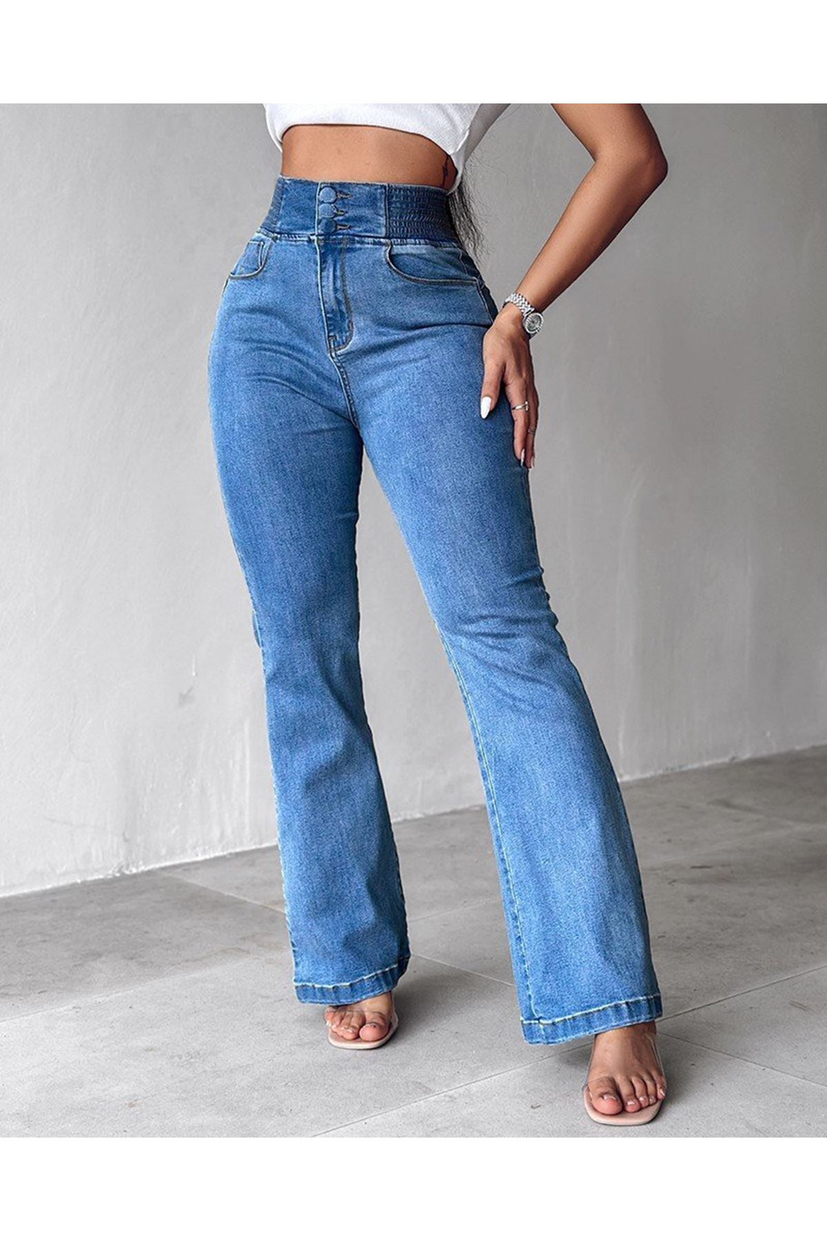 Kadın Yüksek Bel Yanları Lastik önü Düğmeli Kot Pantolon