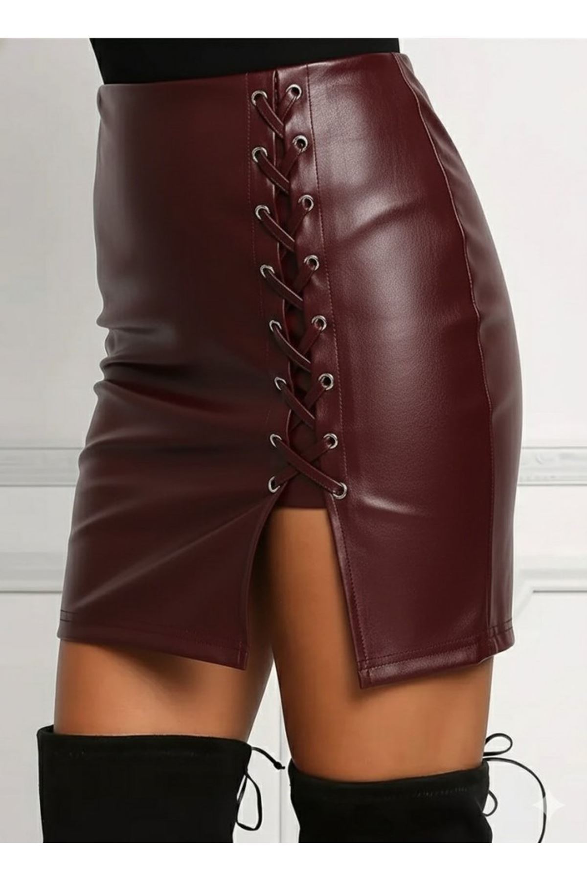 Kadın Yüksek Bel Yandan çapraz Bağcıklı Yırtmaçlı Mini Deri Etek