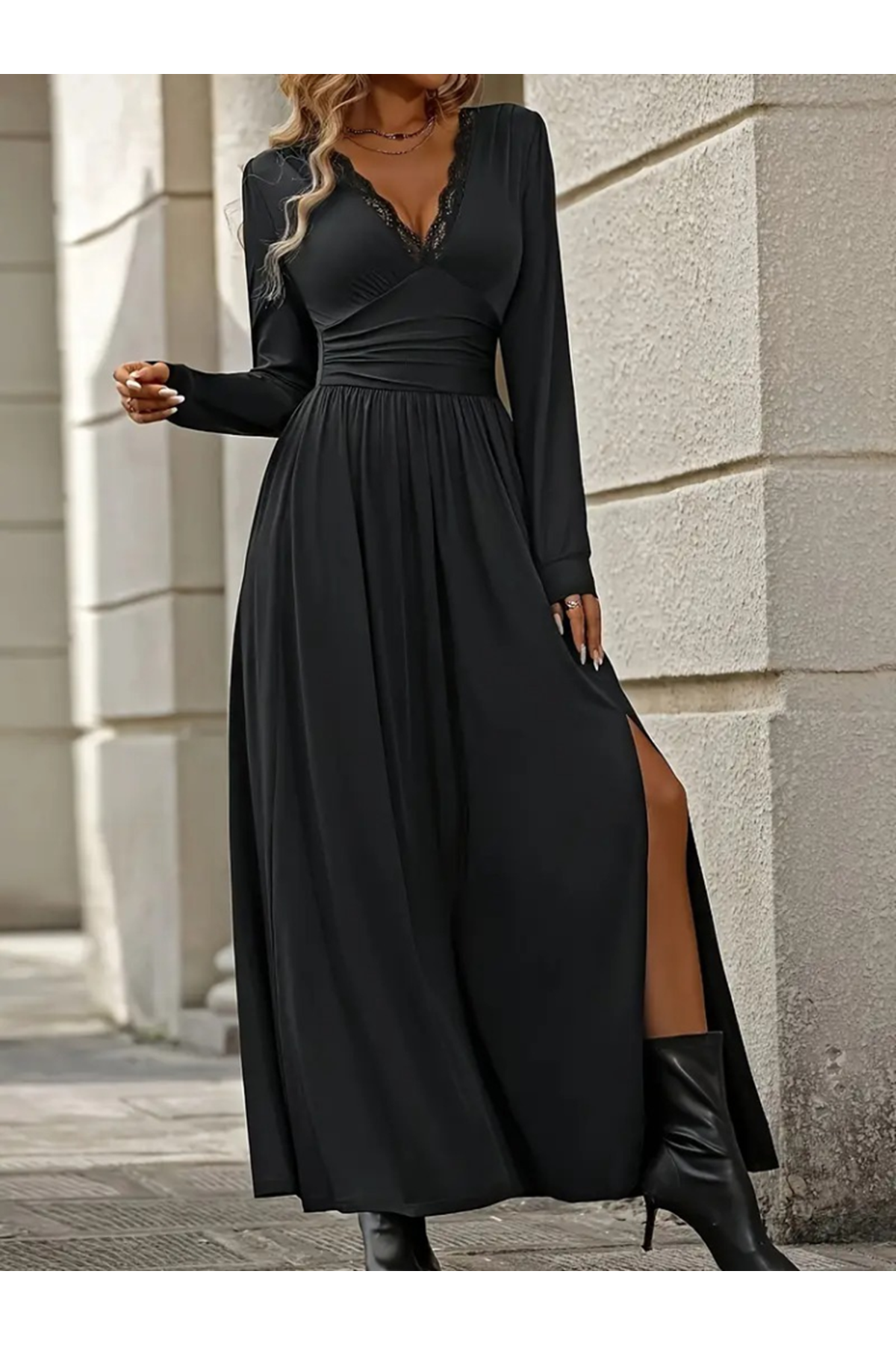 Kadın Uzun Kollu V Dantel Yakalı Yırtmaçlı Uzun Sandy Elbise