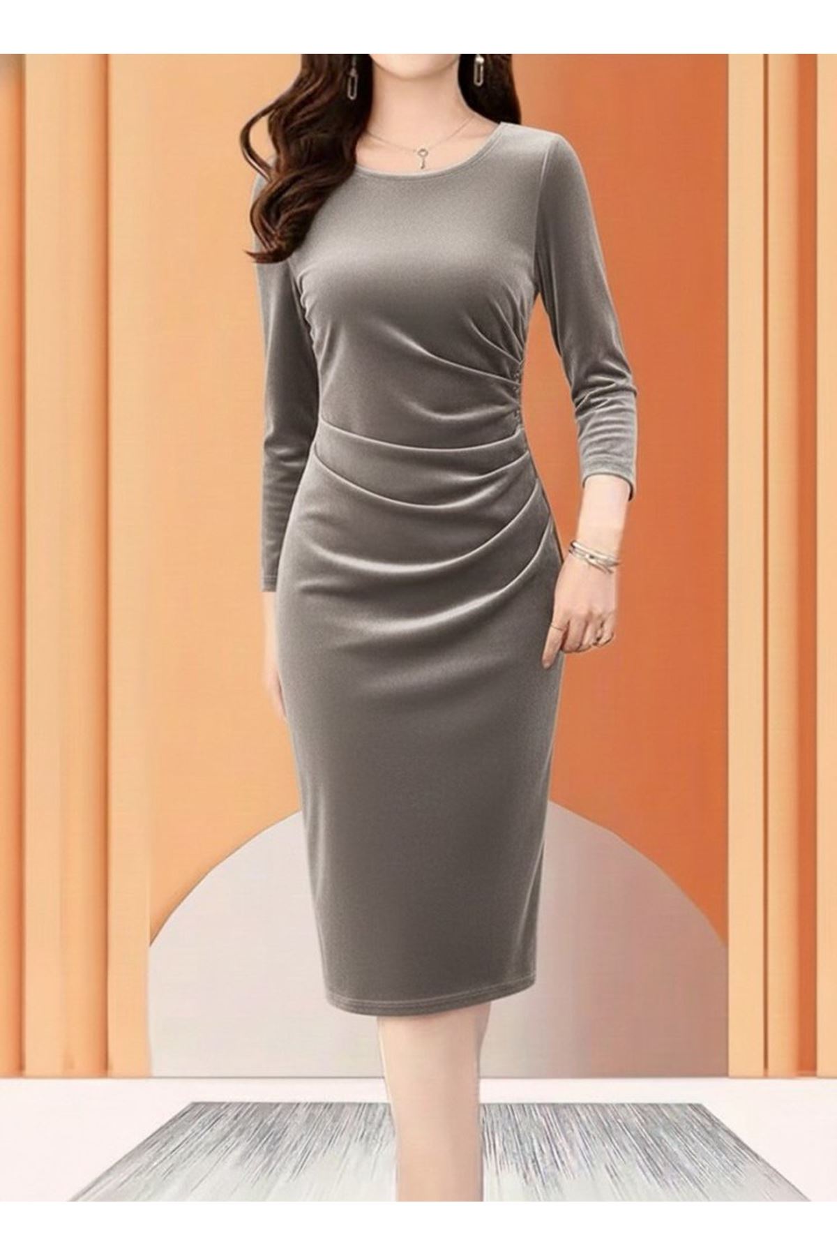 Kadın Uzun Kollu Bot Yaka Yanı Taş Detaylı Midi Kadife Elbise