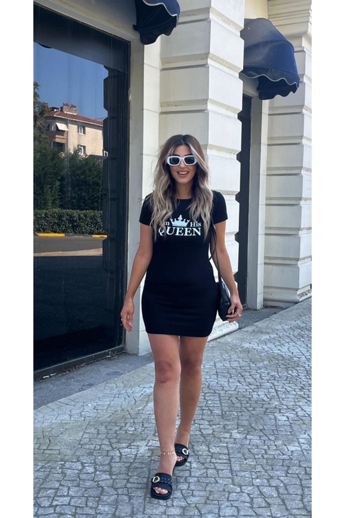 Kadın Kısa Kollu Queen Baskı Iki Iplik Mini Elbise