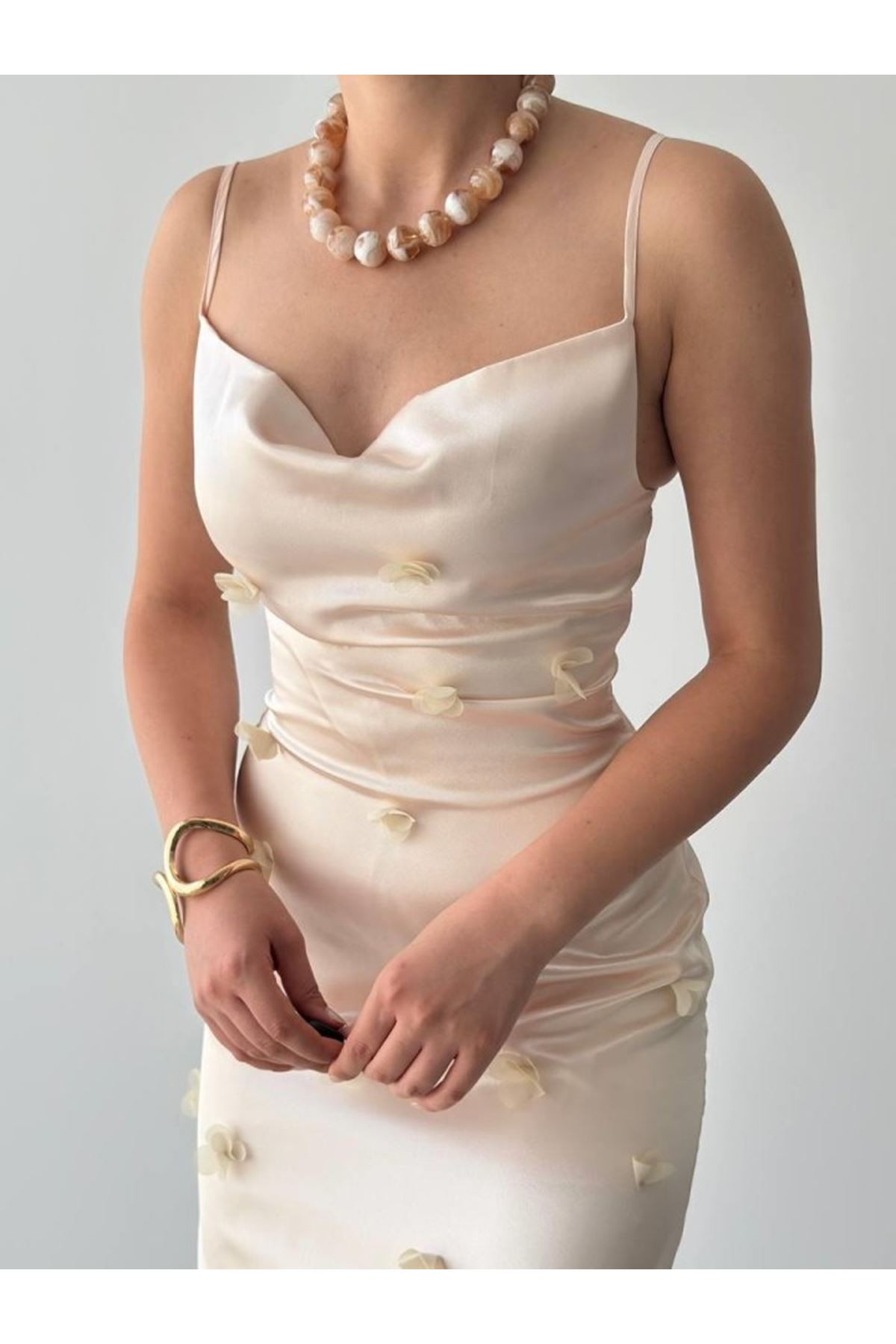 Dora Çiçek Detaylı Elbise