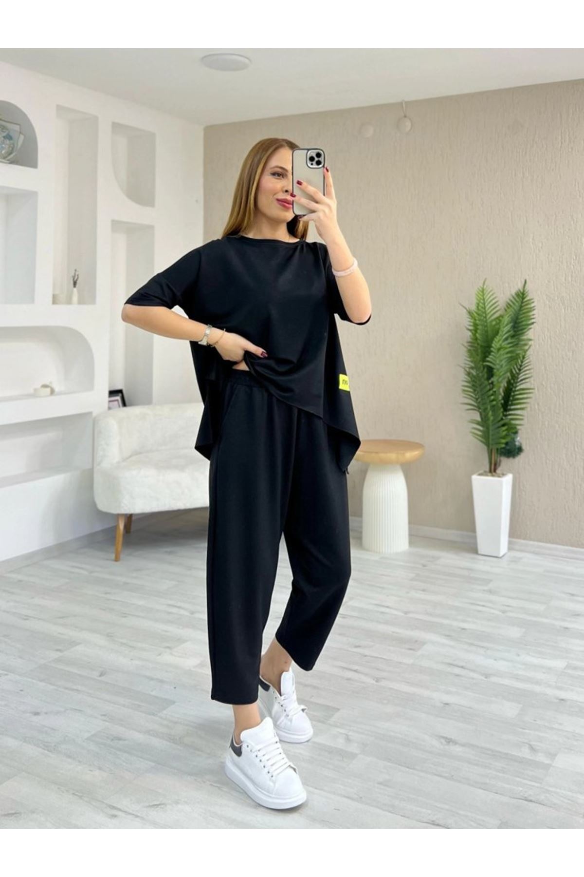 Kadın Kısa Kollu Bisiklet Yaka Viskon Iki Iplik Bluz Ve Pantolon Ikili Takım