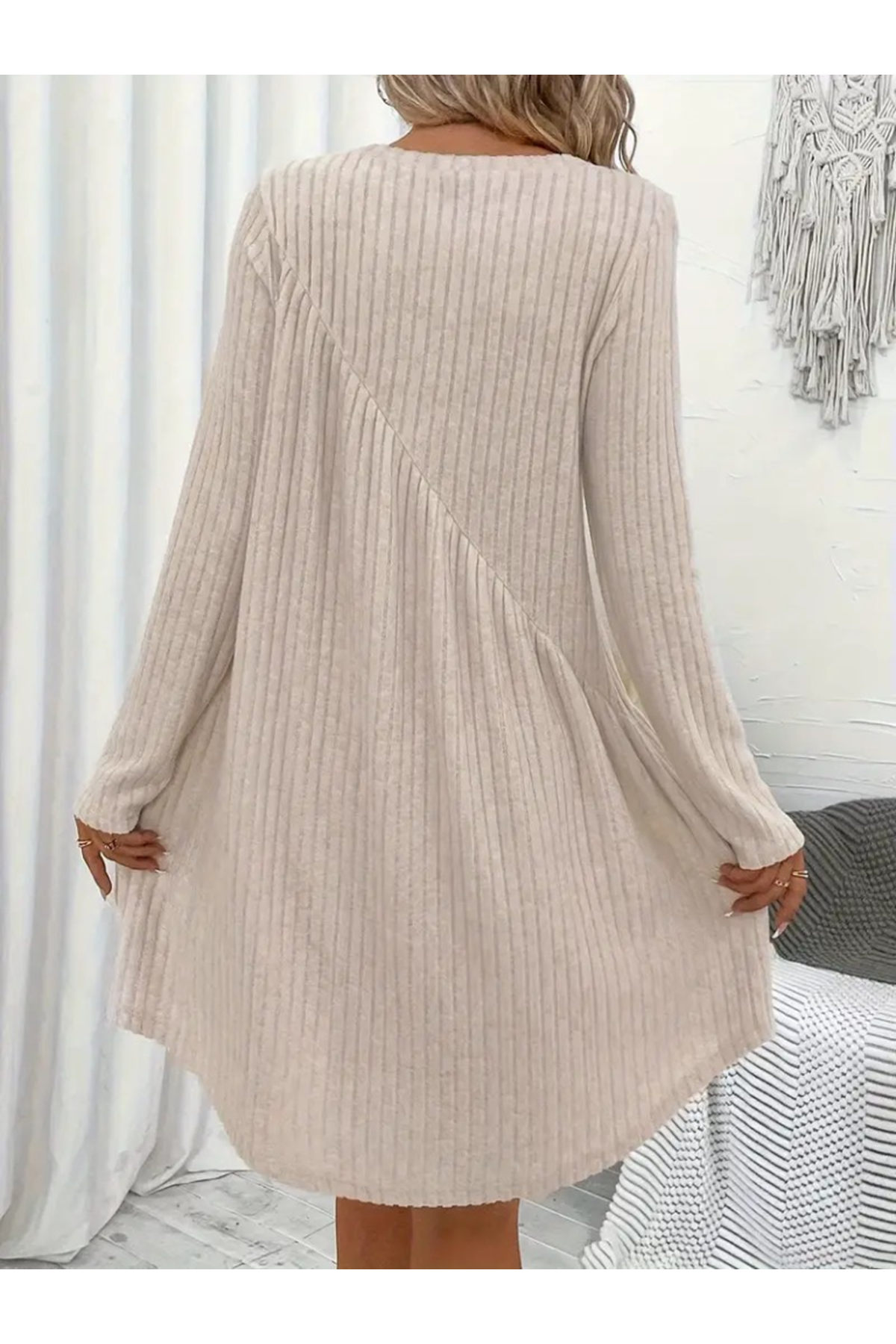 Kadın Uzun Kollu Yuvarlak Yaka Asimetrik Detaylı Kiloş şardonlu Kaşkorse Elbise