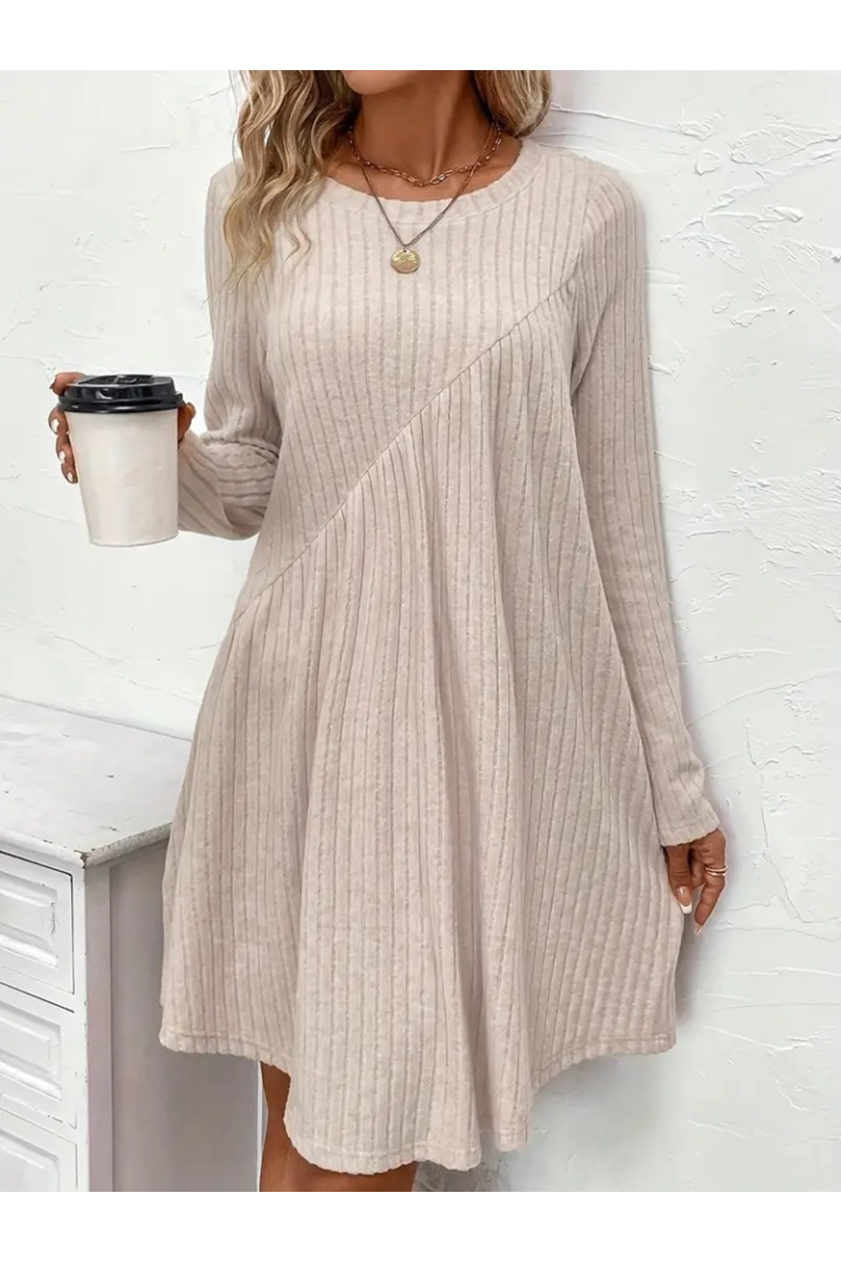 Kadın Uzun Kollu Yuvarlak Yaka Asimetrik Detaylı Kiloş şardonlu Kaşkorse Elbise