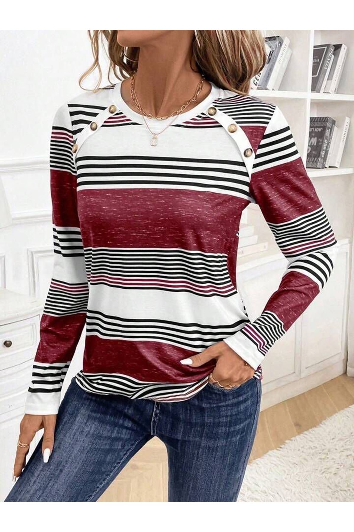Kadın Uzun Kollu Bisiklet Yaka Düğme Detaylı Desenli Süprem Bluz